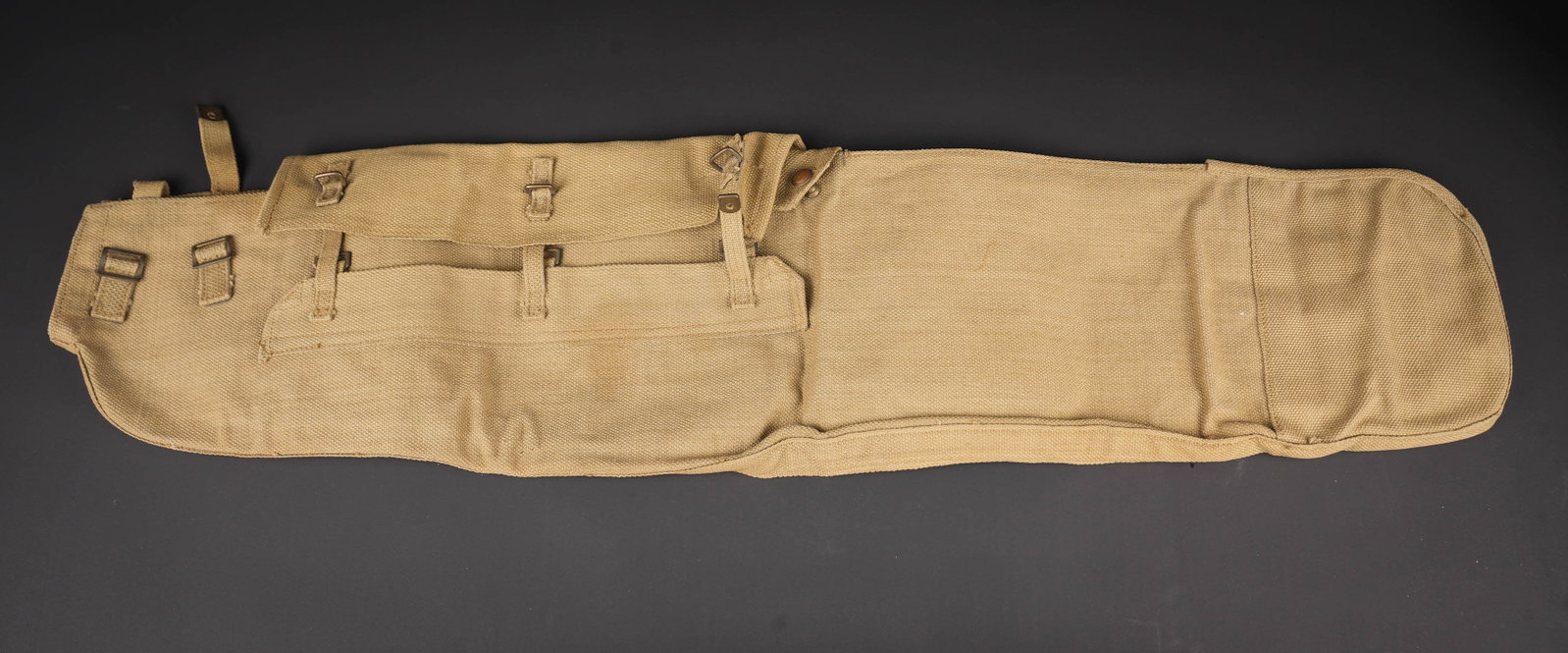 Housse de fusil mitrailleur Bren. Bren light machine gun cover (1 of 12)