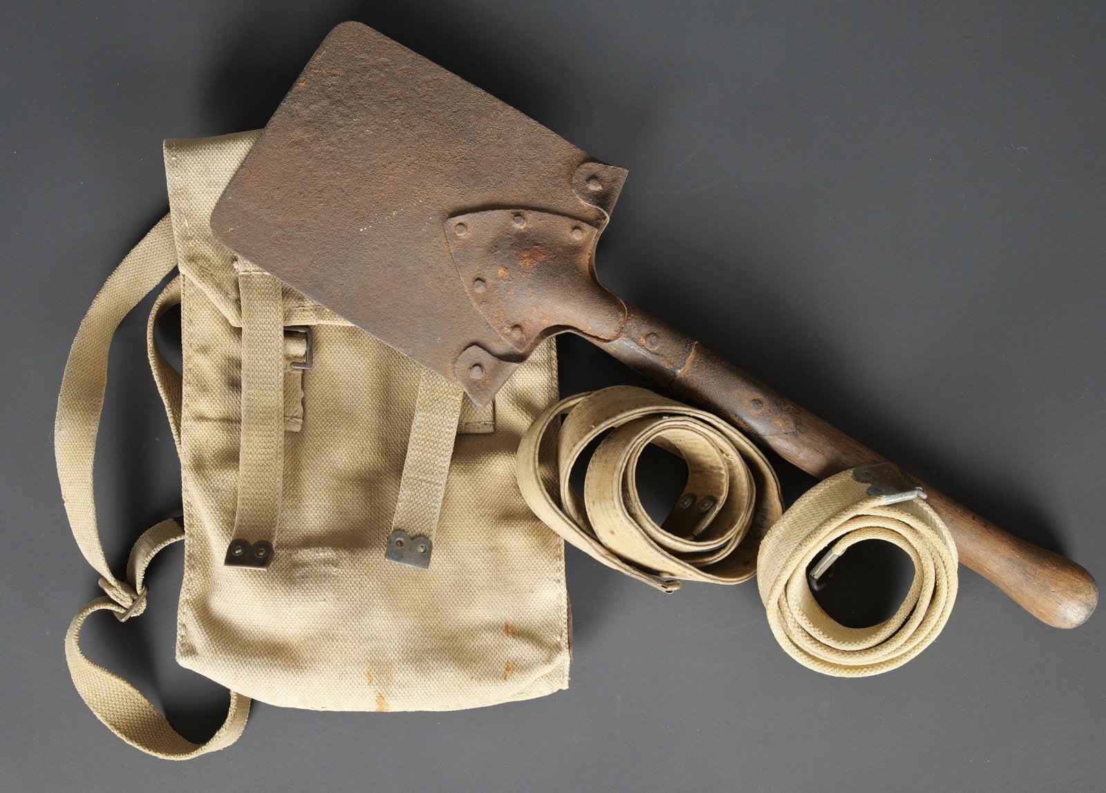 Ensemble d equipements anglais. British equipment. (1 of 9)