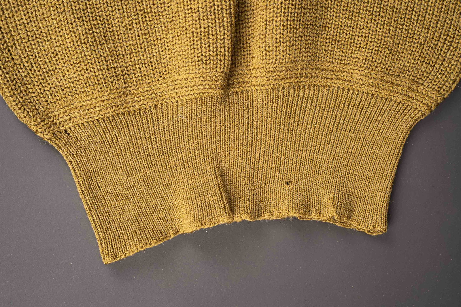 Pull sans manche US. US sleeveless sweater - 10
