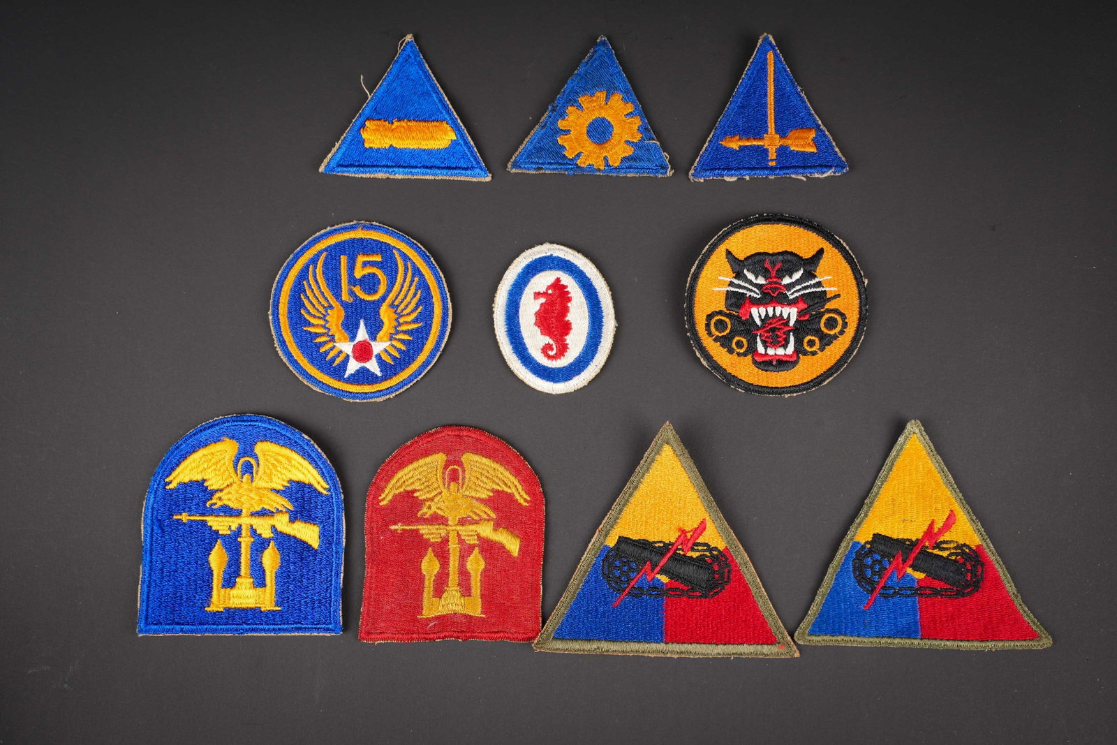 Insignes de manche US. US Army shoulder insignia. (1 of 10)
