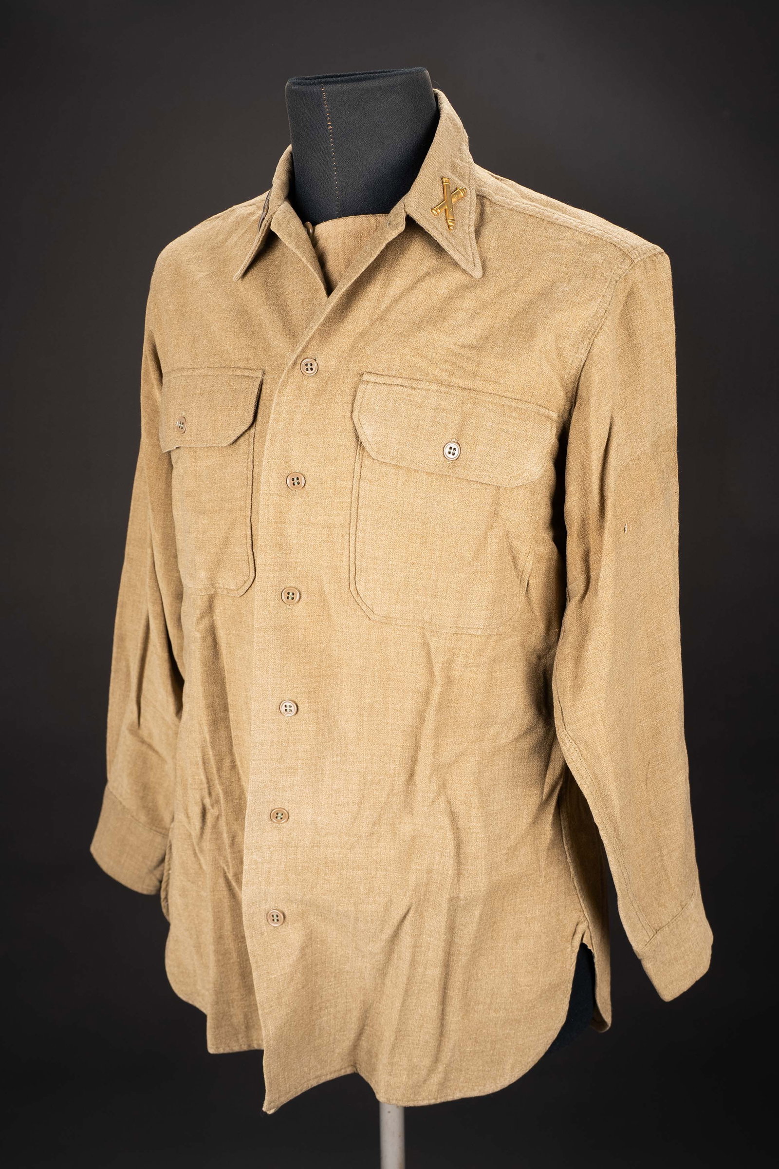 Chemise moutarde. US Army mustard shirt. (1 of 10)