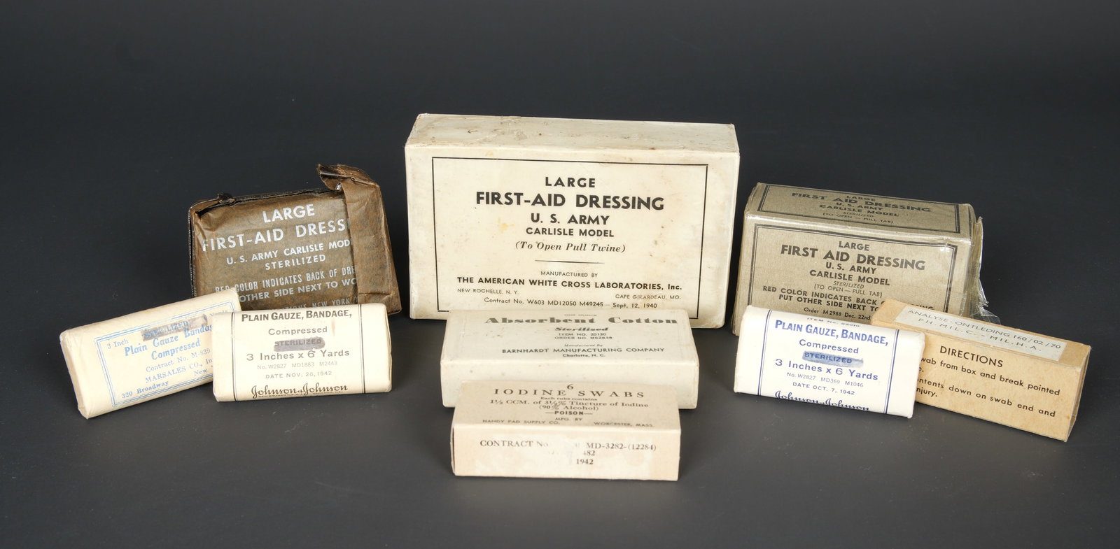 Pansements US. US Army dressings. (1 of 3)
