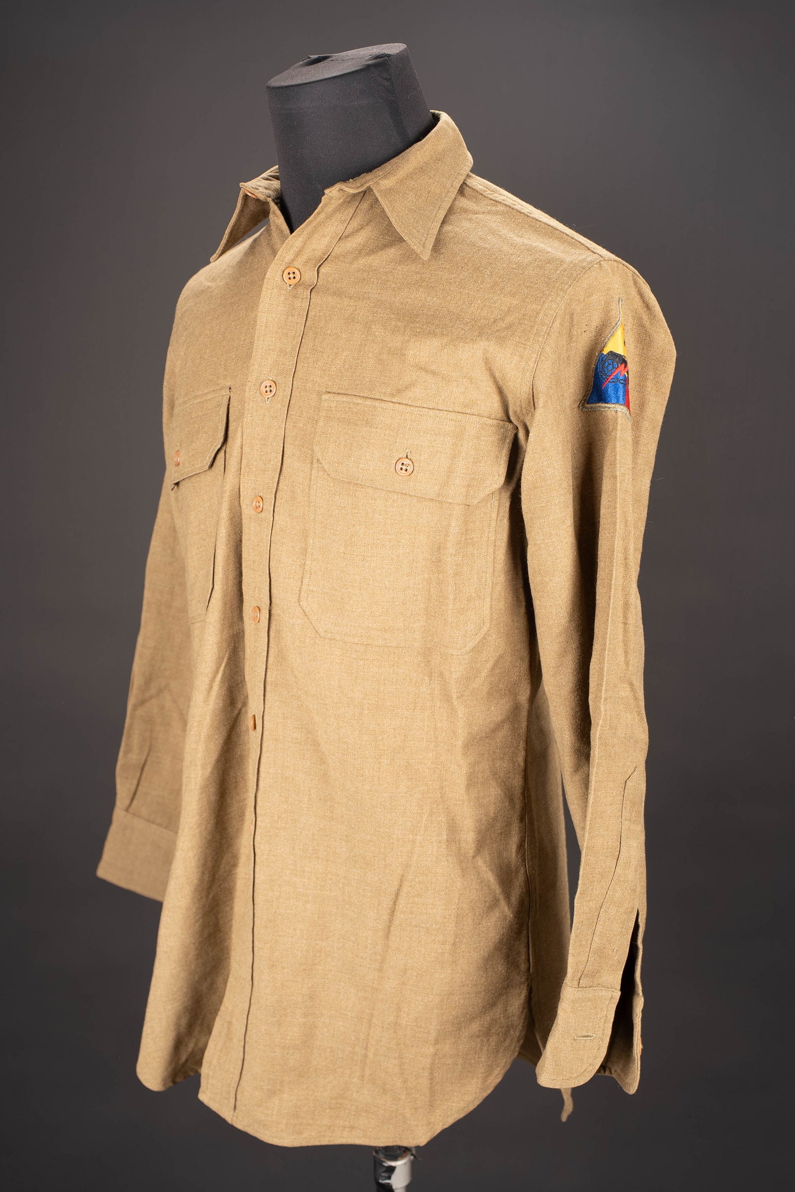 Chemise US de la 2eme DB US. US 2nd Armored Division shirt. (1 of 9)