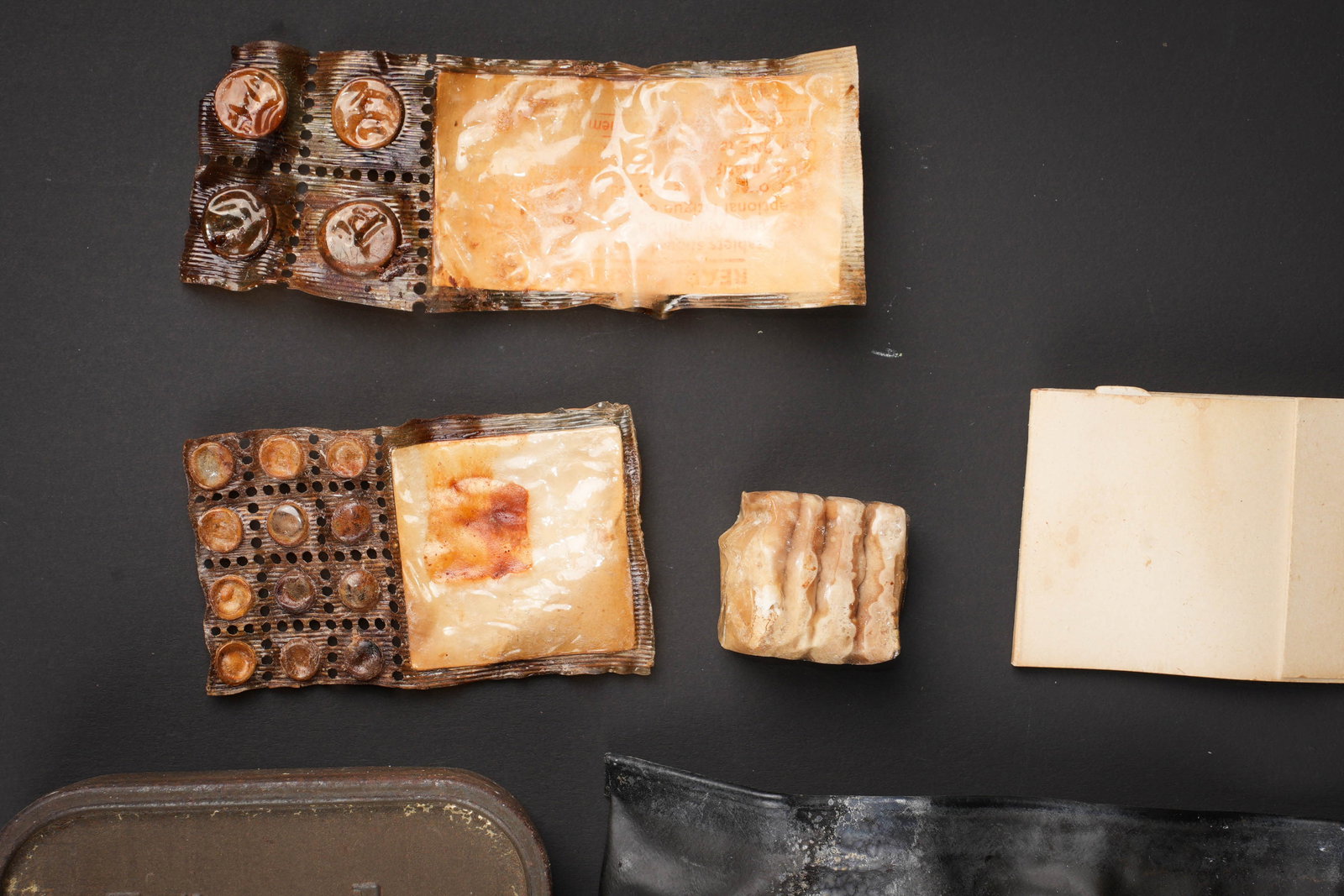 Elements de survie US. US survival components. - 2