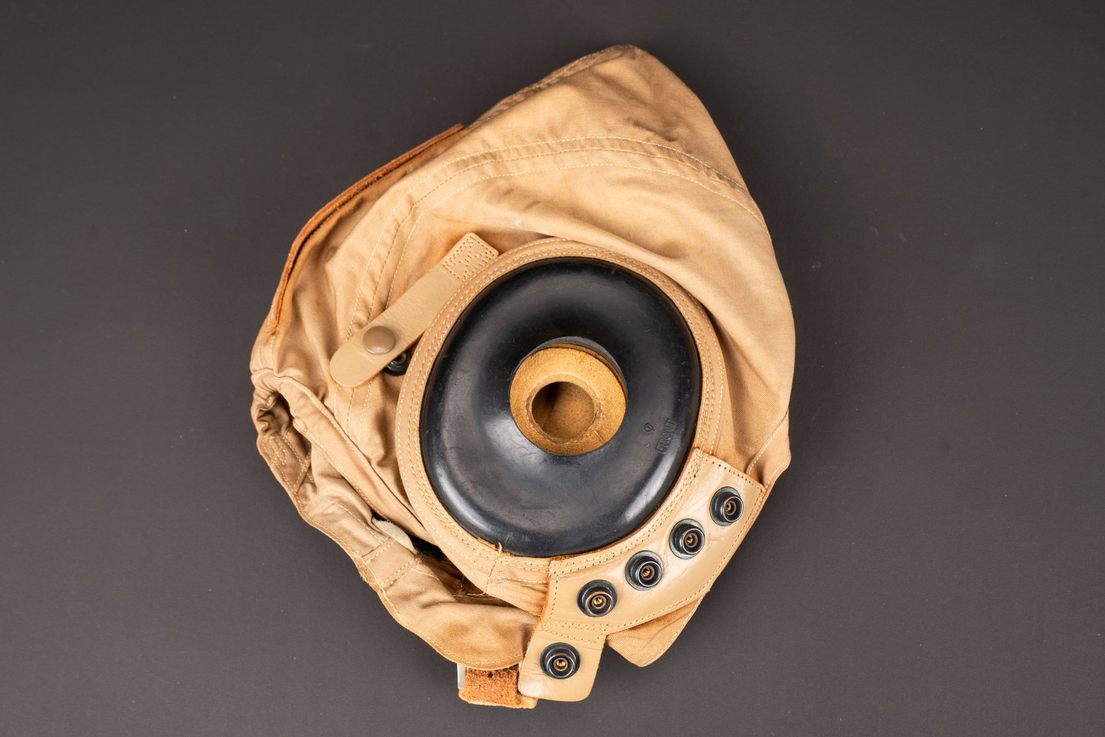 Bonnet de vol AN-H-15. AN-H-15 flight helmet. (1 of 7)