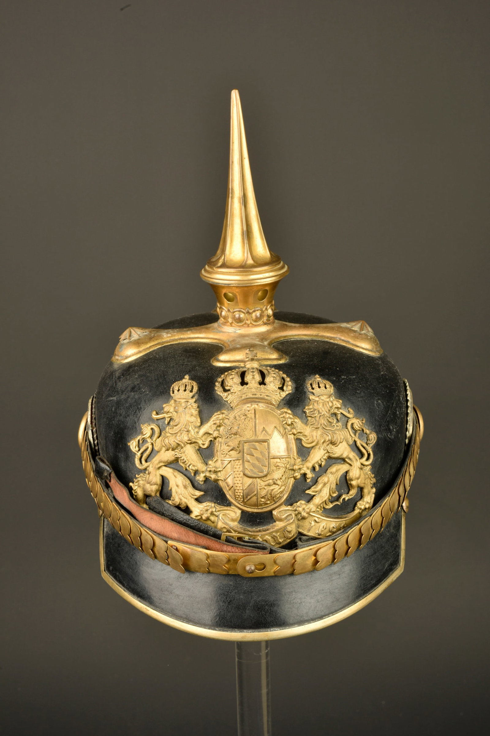 Casque a pointe d officier bavarois. Bavarian officer’s pickelhaube (1 of 18)