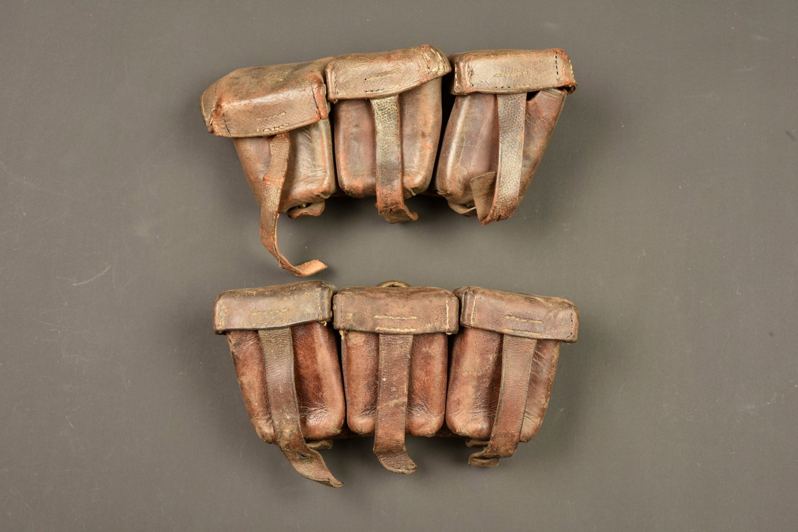 Lot de 2 cartouchieres allemandes M1909. Lot of two German Model 1909 ammunition pouches (1 of 6)