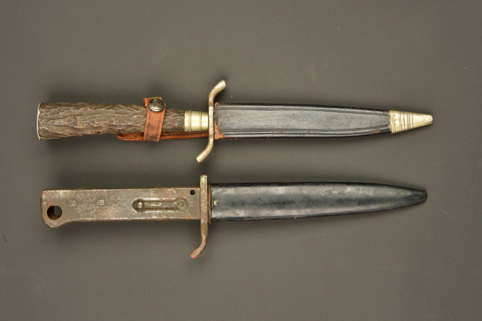 Poignard baionnette Koeller et couteau de chasse. Koeller bayonet dagger and hunting knife (1 of 4)