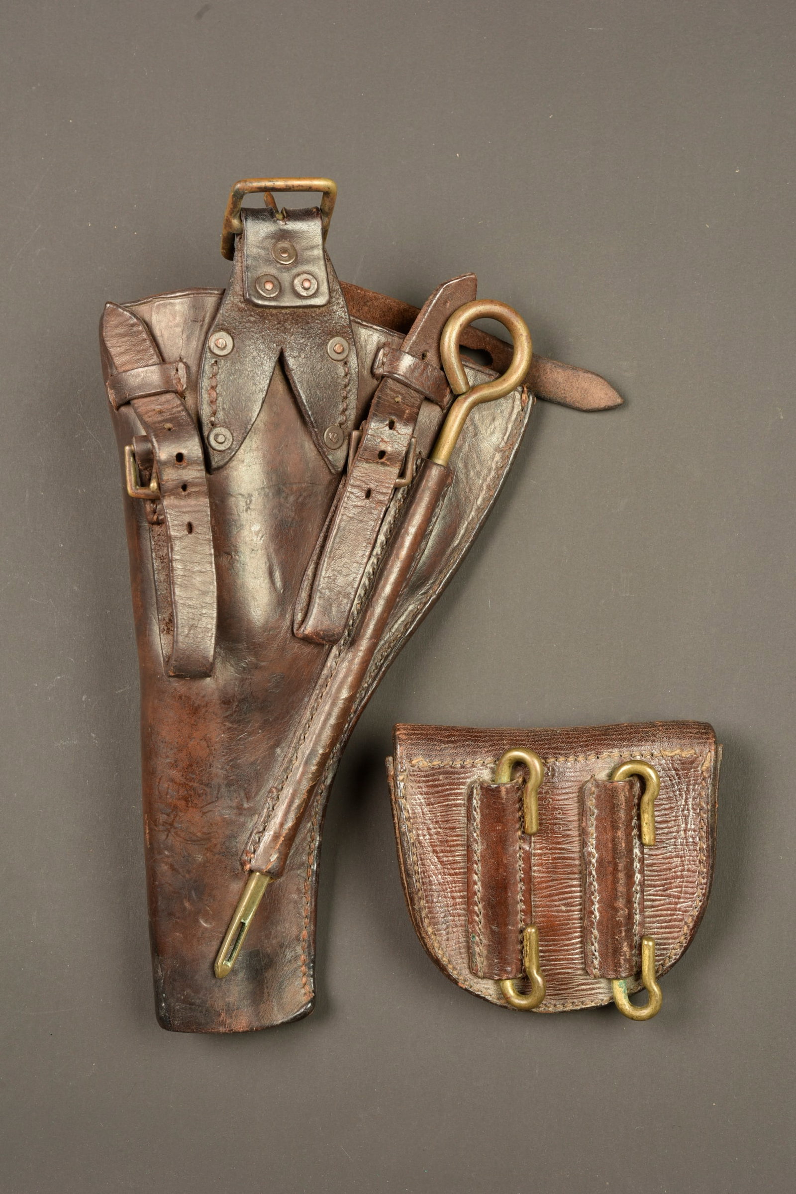 Etui et cartouchiere de Webley pour tankiste ou mitrailleur anglais. Webley holster and ammunition - 4