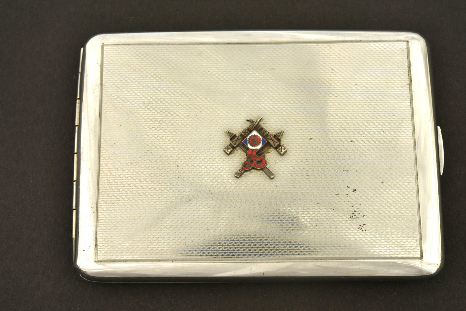 Etui a cigarettes 3eme bataillon Thai. Cigarette case of the 3rd Thai Battalion. (1 of 4)