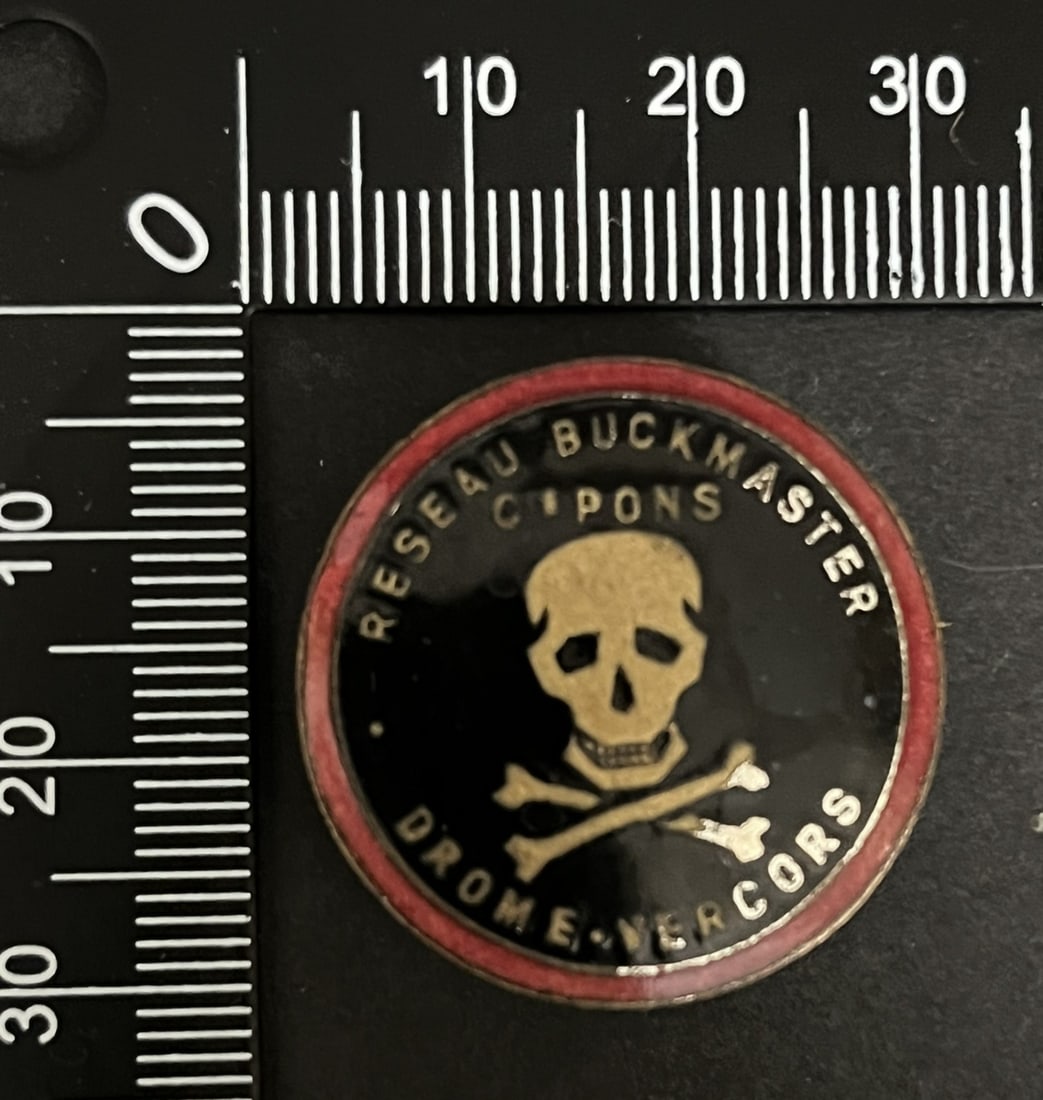 FRANCE Dpt26 INSIGNES FFI. France FFI insignia Department 26: Insigne de la 1ere Compagnie Pons du 3eme Bataillon de l A.S DROME VERCORS Buckmaster (tirage tres faible) fabrication artisanale dos lisse argente Ref Dictionnaire d identication des Insignes de la R