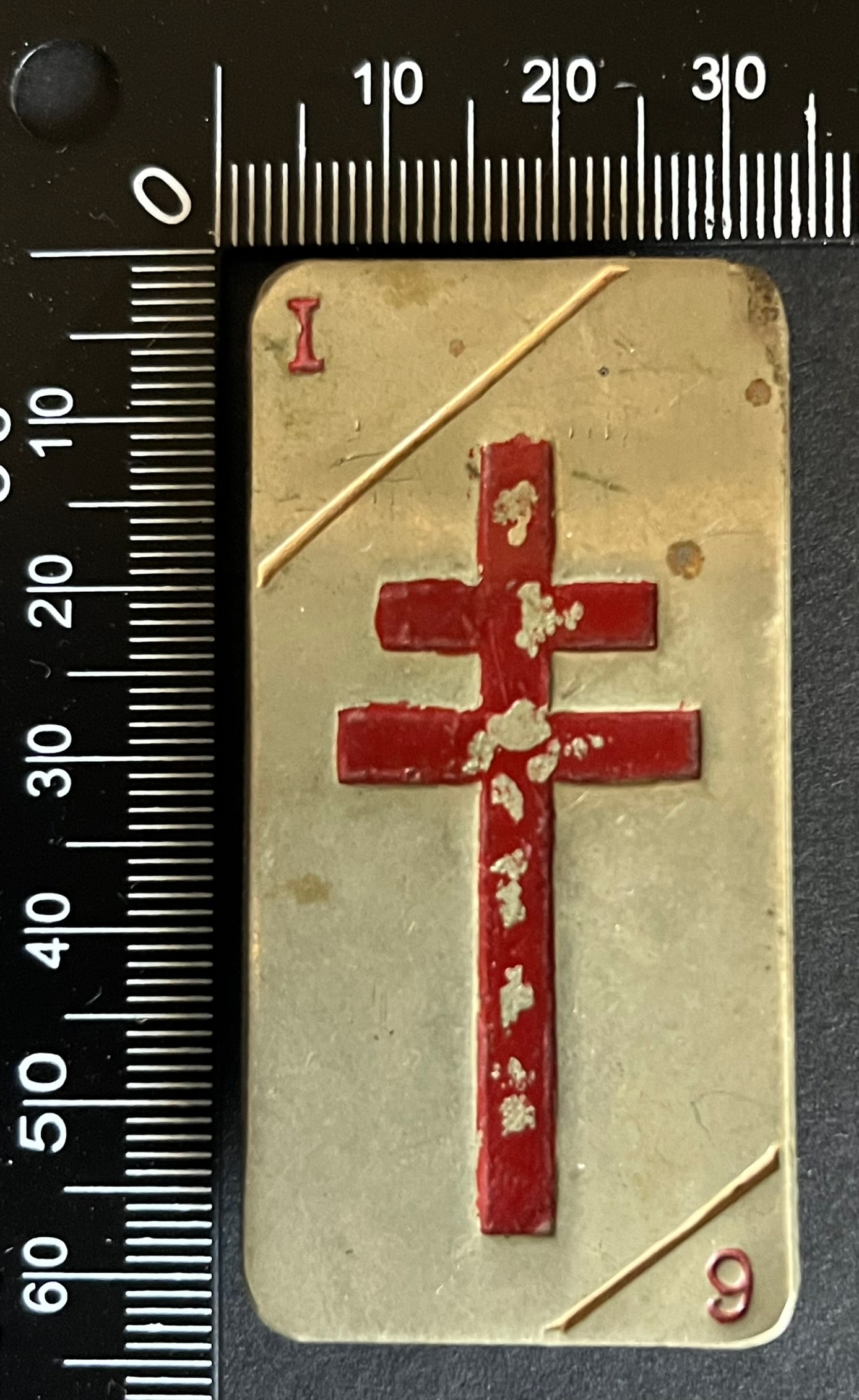 FRANCE Dpt73 INSIGNES FFI. France FFI insignia Department 73: Insigne FFI Savoie I 9 30 x 60 mm fabrication locale en metal peint Ref Dictionnaire d identication des Insignes de la Resistance Francaise (ed 2026 - Roland Gerdil). FFI Savoie I 9 insignia 30 x 60 m