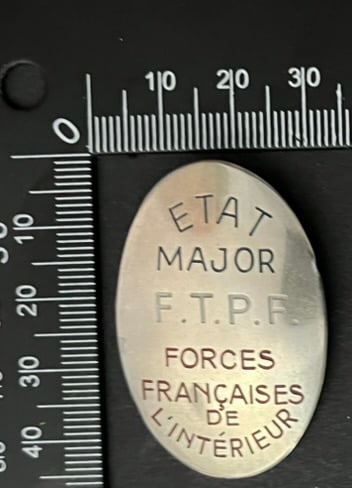 FRANCE INSIGNES FFI MOUVEMENTS. France FFI Movements insignia: Insigne plaque de fonction Etat Major FFI FTPF 30 x 45 mm Sans peint Ref Dictionnaire d identication des Insignes de la Resistance Francaise (ed 2026 - Roland Gerdil). FFI FTPF Headquarters function p