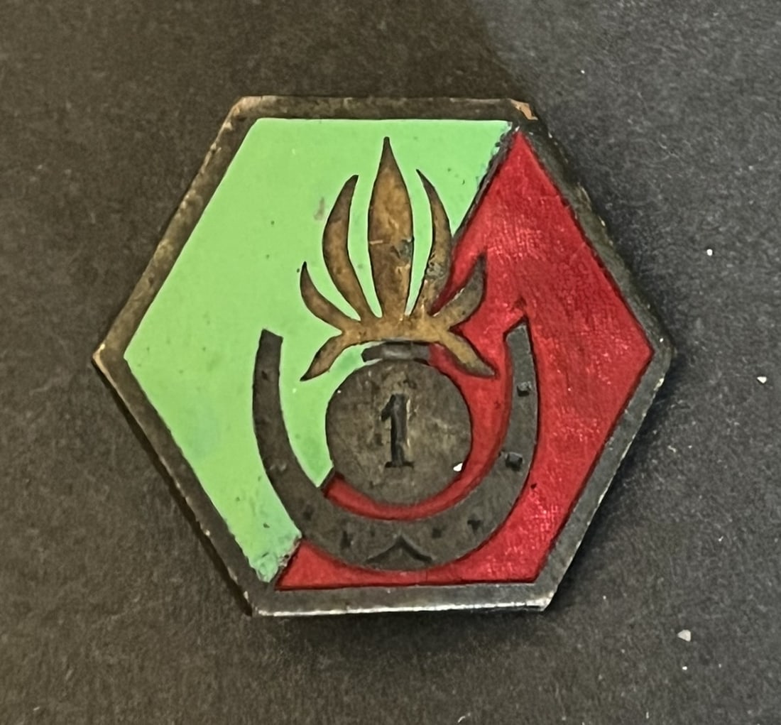 FRANCE LEGION INFANTERIE. France Foreign Legion infantry: Insigne Compagnie Automobile du 1 REI ABPDepose + poincon. 1st Foreign Infantry Regiment Automobile Company insignia AB Deposed with hallmark