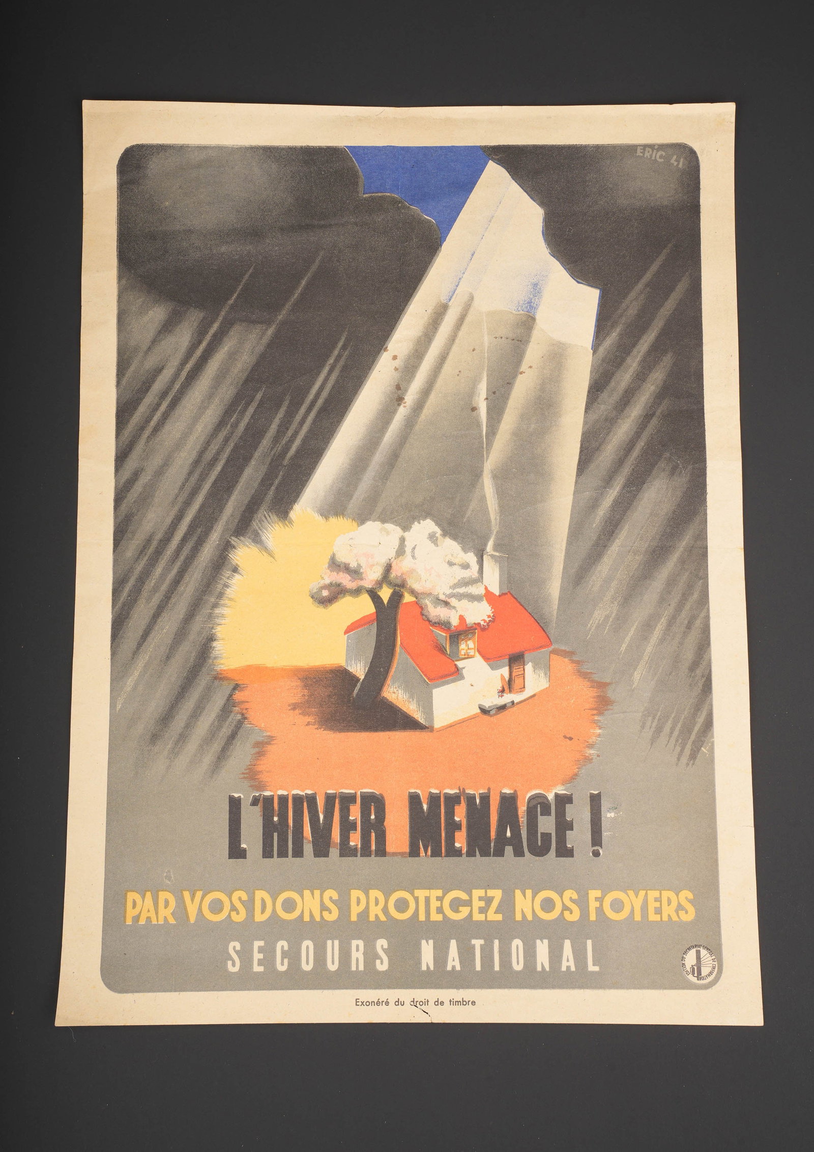 L hiver Menace. Winter Threatens.: L hiver Menace. En papier, et en couleur. Dessin de eric 1941. Dimensions 30 x 50 cm. A noter une certaine usure et patine de la piece, ainsi que quelques taches, dechirures, et marques de pliures.
