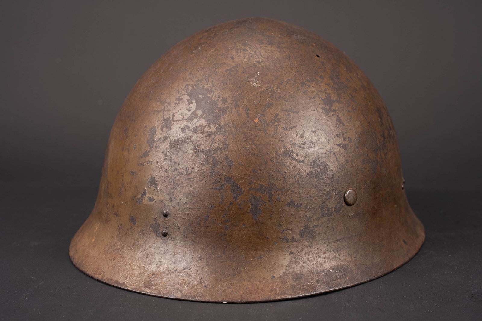 Casque japonais type 90. Japanese Type 90 helmet. (1 of 11)