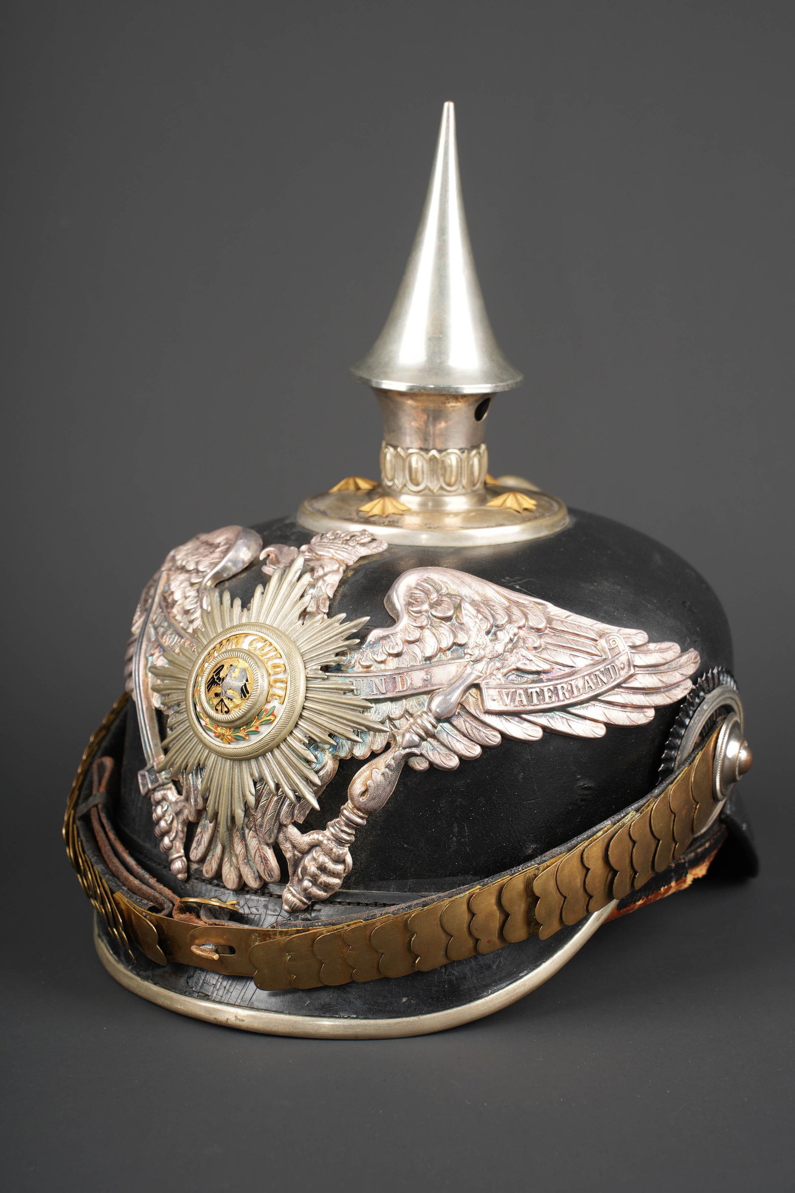 Casque du 5e regiment de la Garde a pied, Garde Pionier, Regiment de fusiliers de la Garde ou encore (1 of 13)