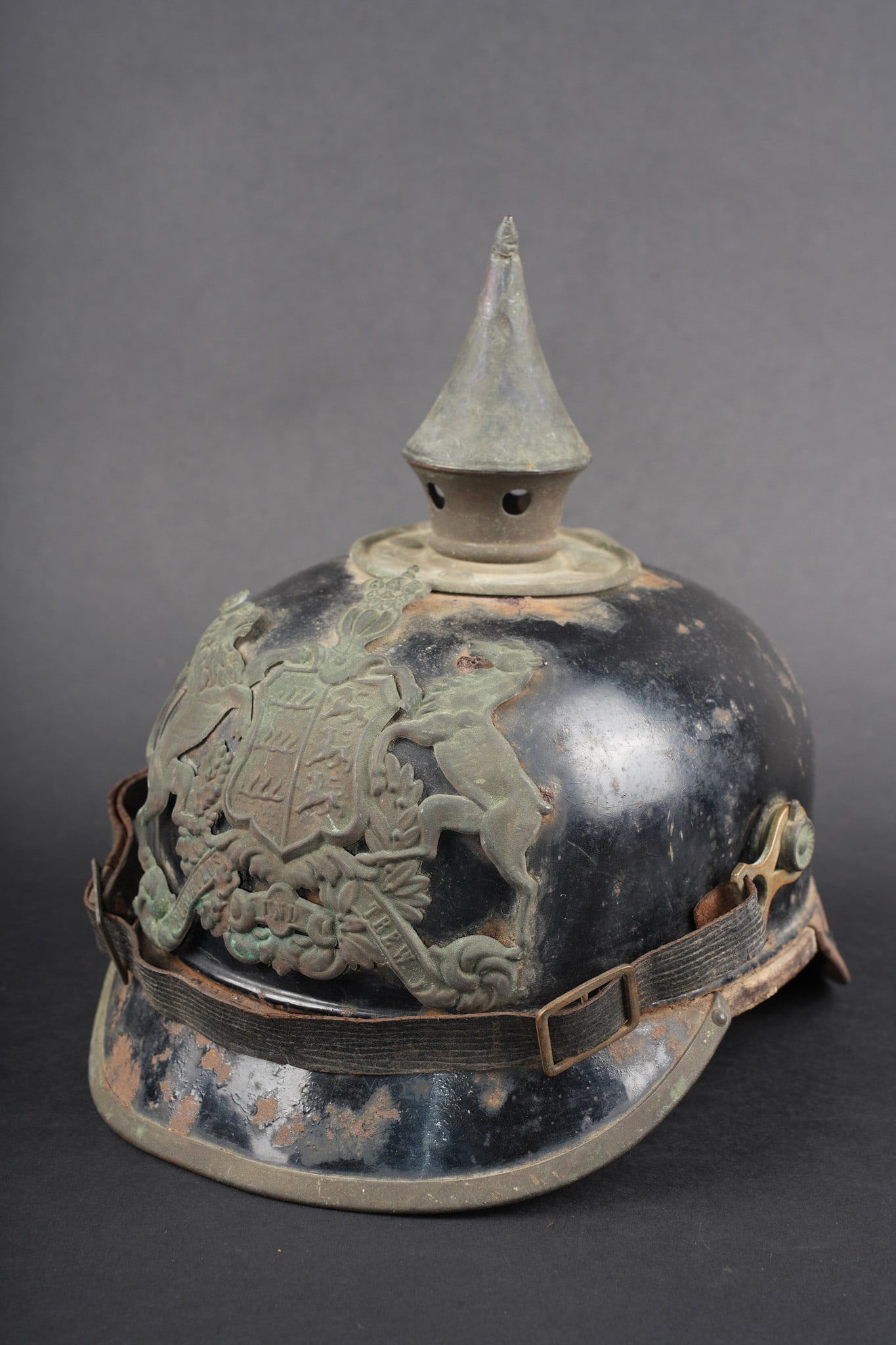 Casque a pointe ersatz tole Wurttemberg. Wurttemberg ersatz sheet steel spiked helmet. (1 of 11)