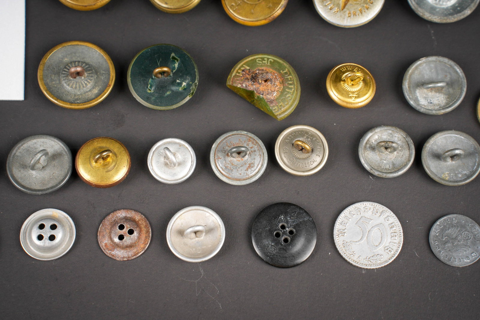 Boutons allemand. German buttons. - 13