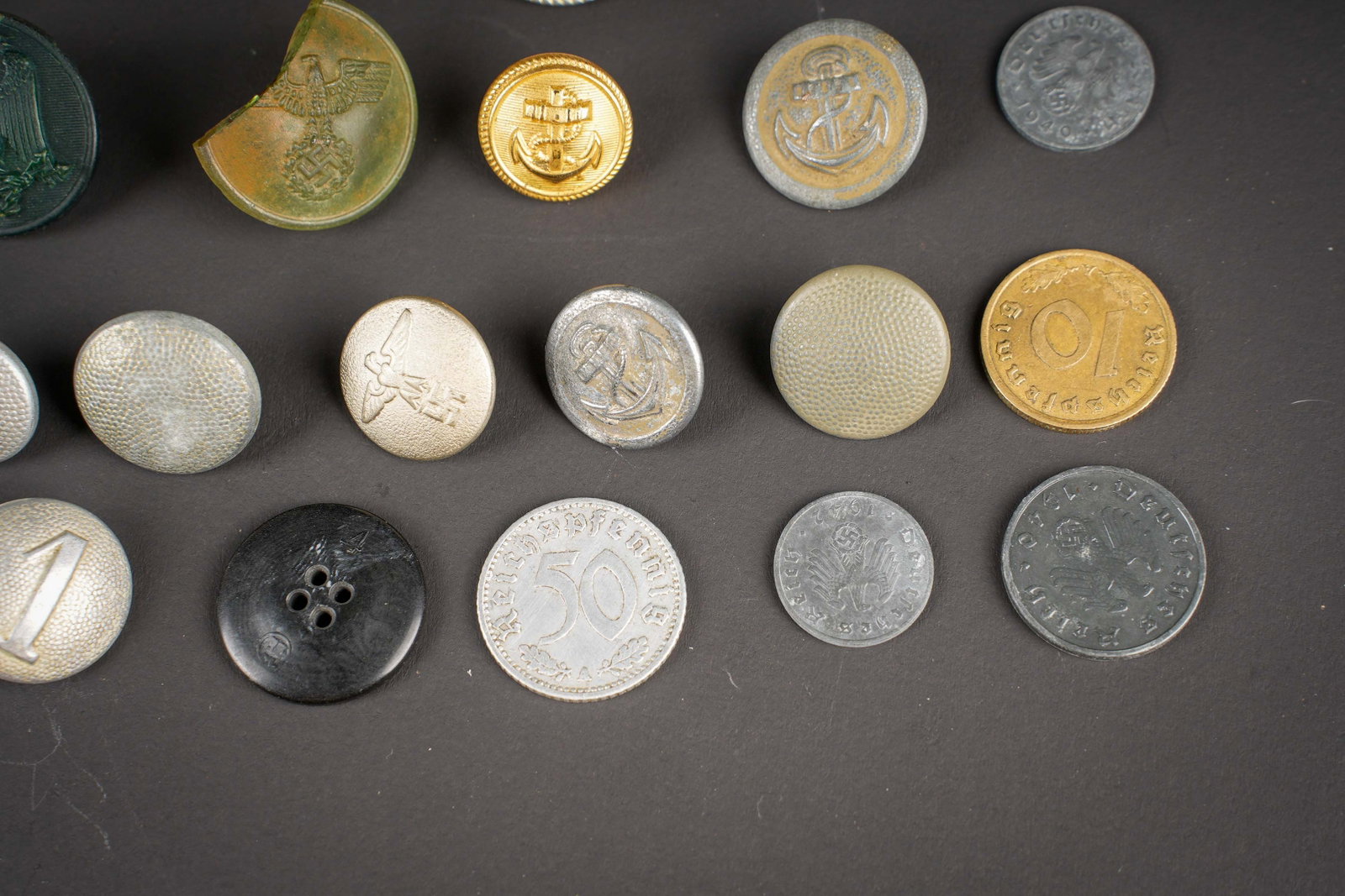 Boutons allemand. German buttons. - 5
