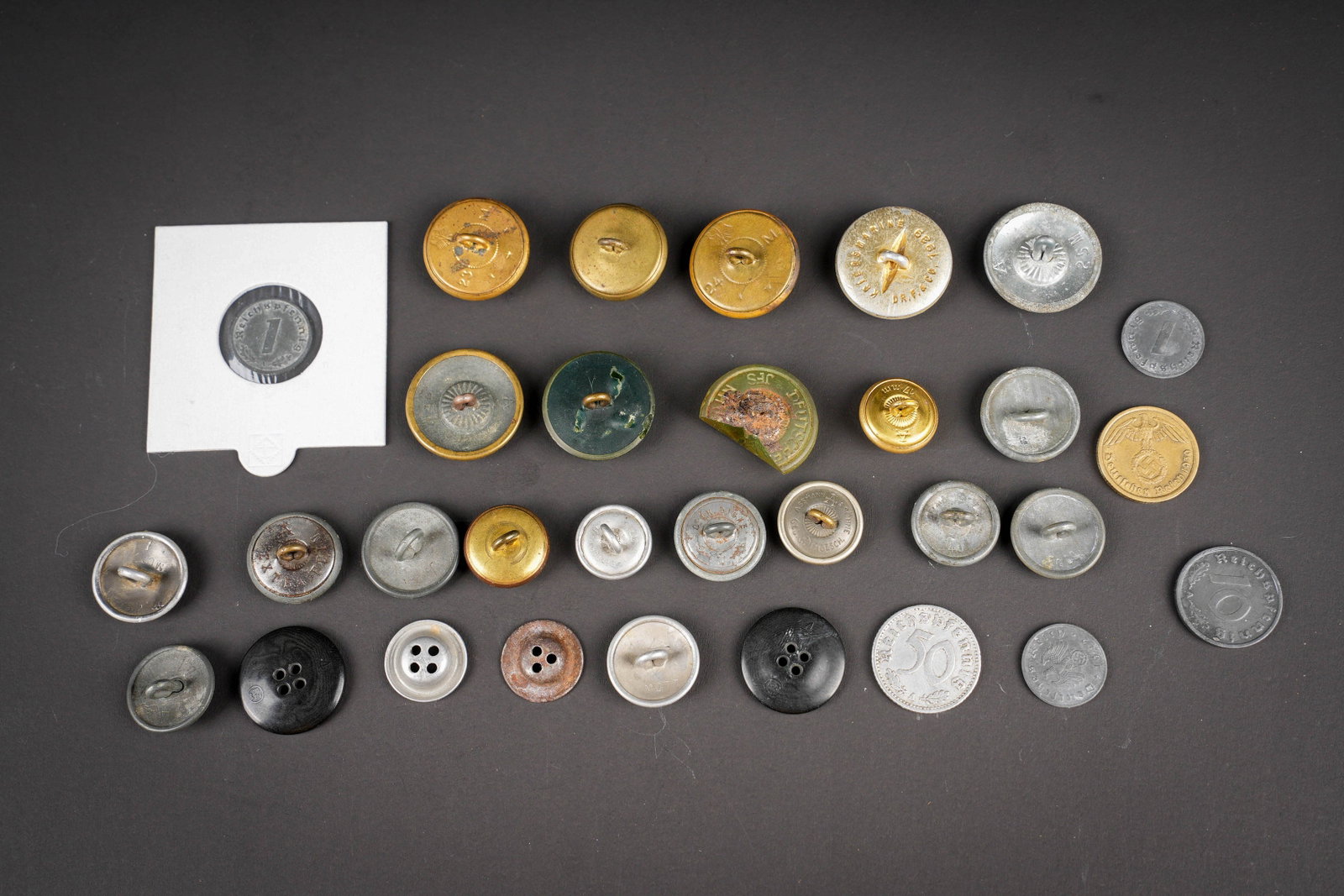 Boutons allemand. German buttons. - 8