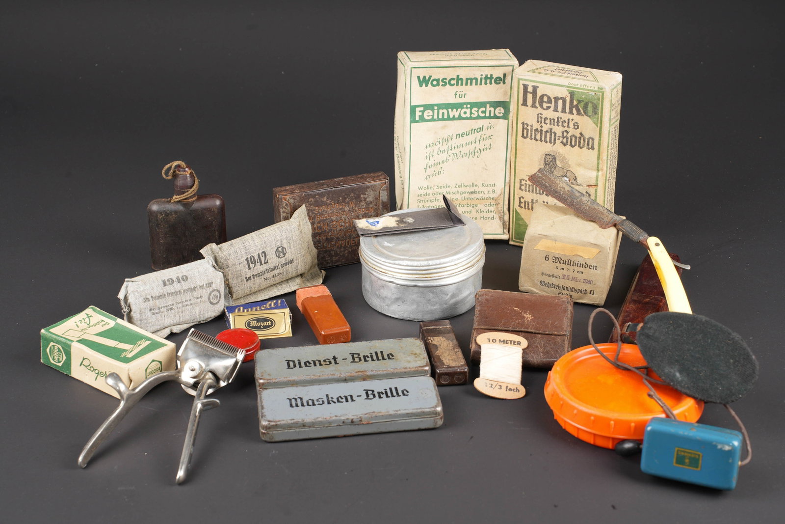 Petits accessoires allemand. German accessories. (1 of 14)