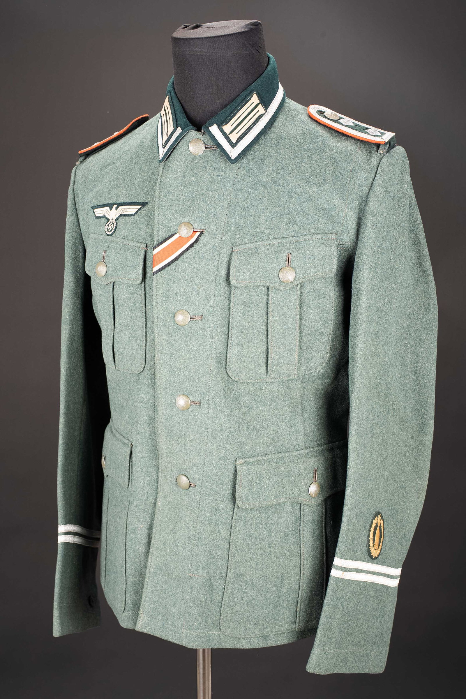 Vareuse de Spiess de l artillerie Heer. German jacket. (1 of 14)