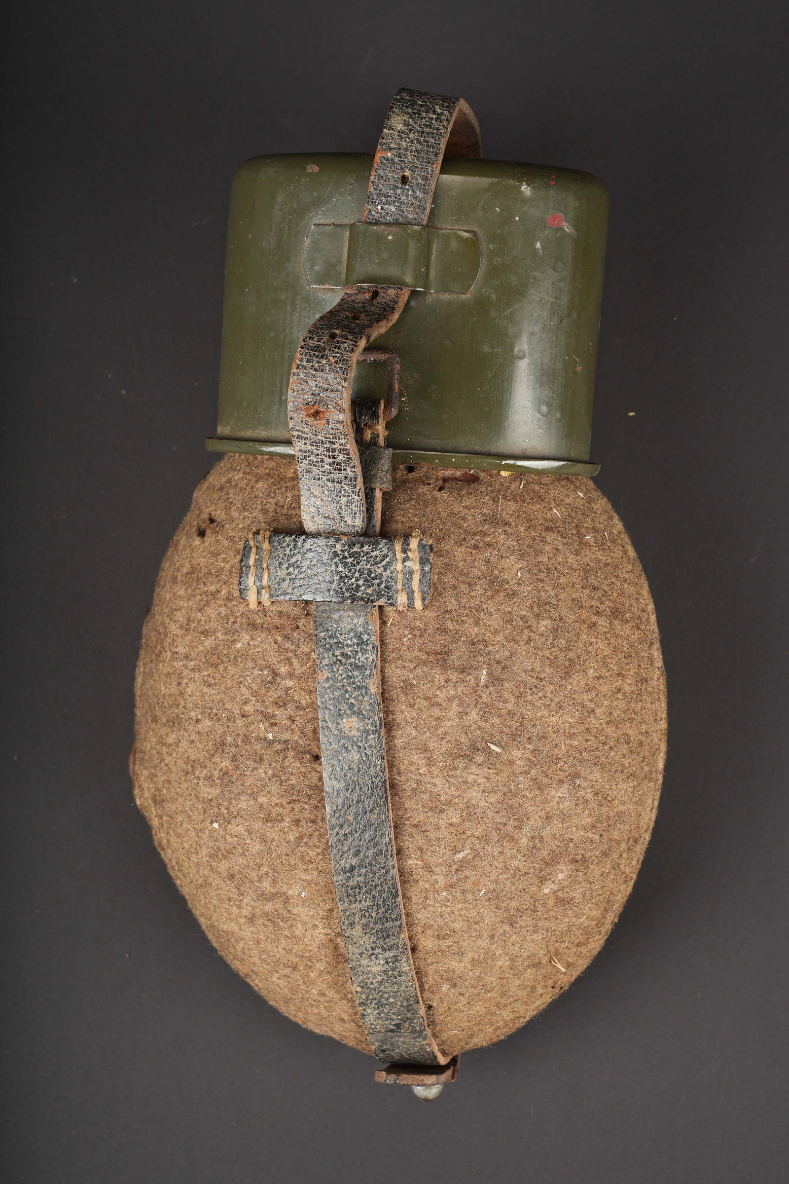 Gourde allemande. German water bottle. (1 of 4)