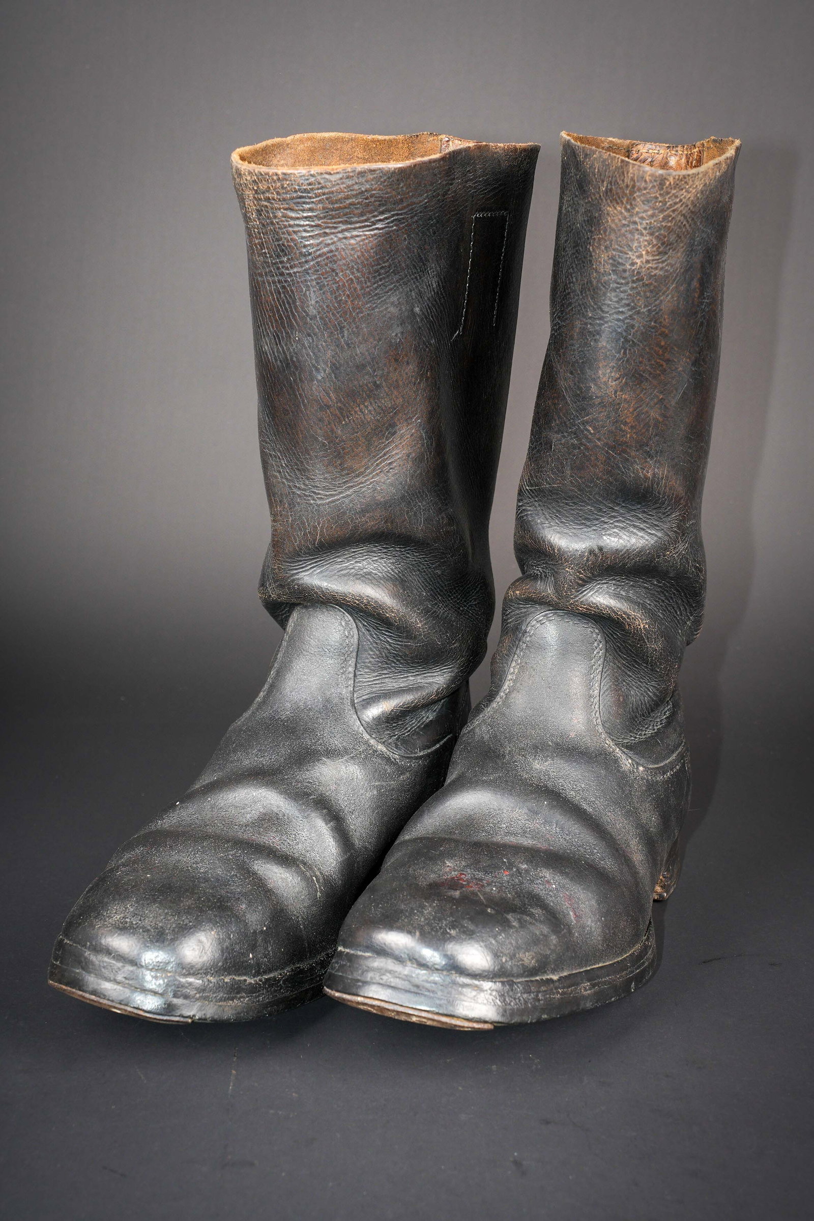 Bottes type allemande. German type boots. (1 of 8)