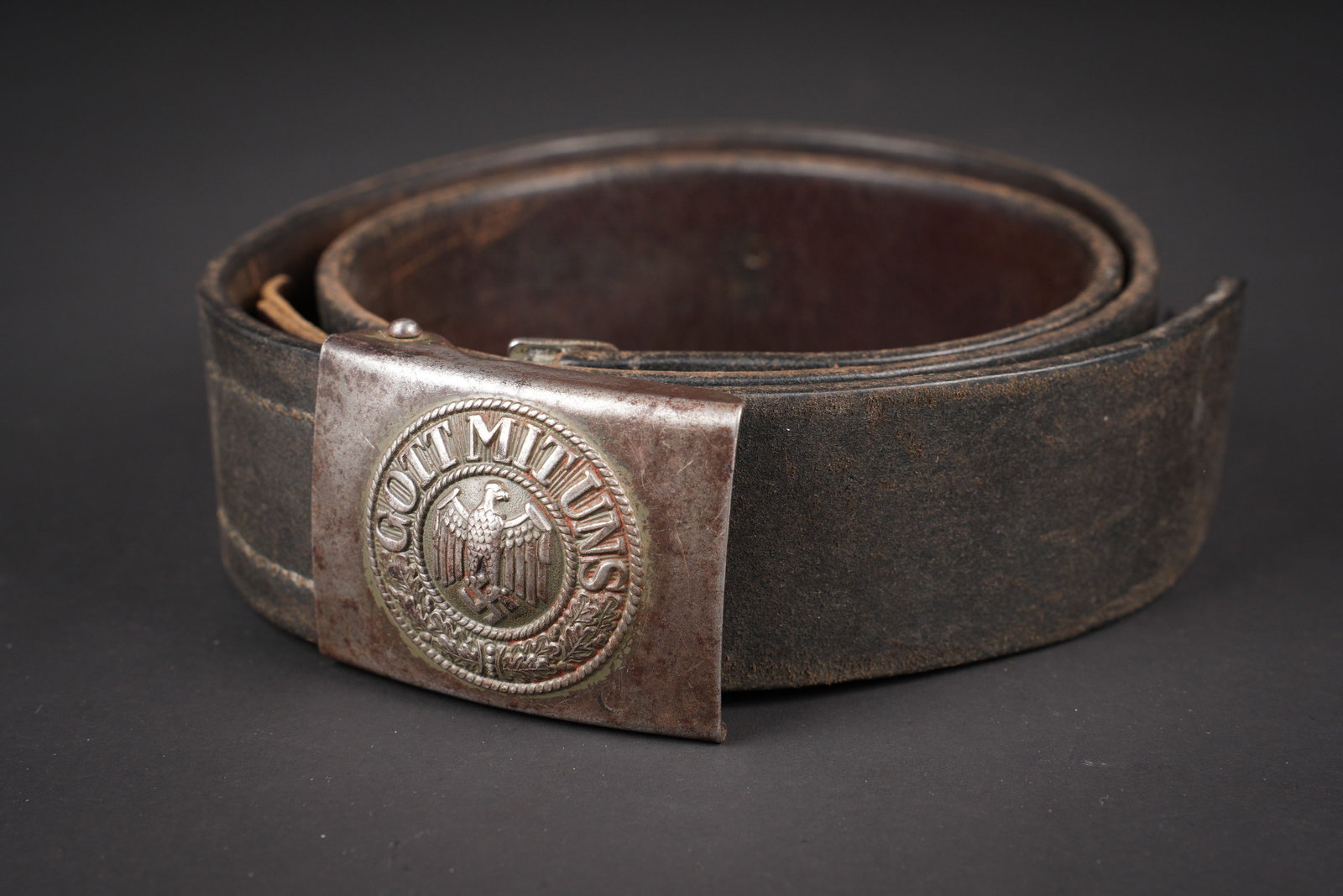 Ceinturon de la Heer. German belt and belt buckle (1 of 9)