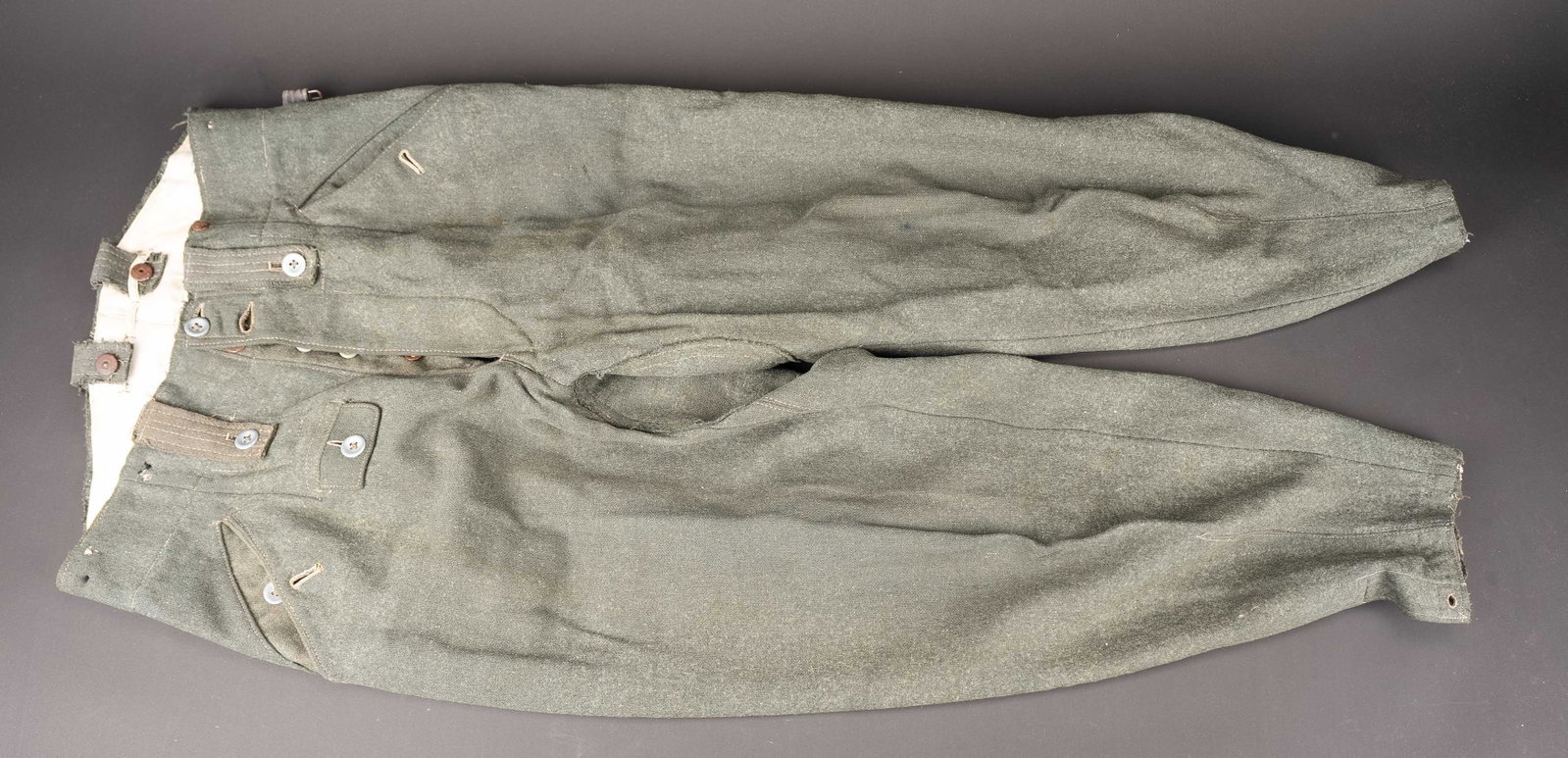 Pantalon allemand. German trousers. (1 of 3)