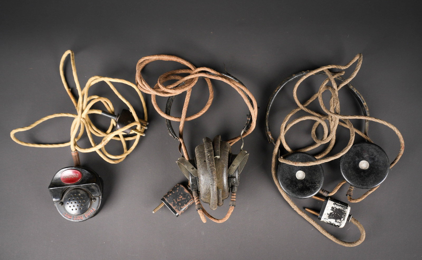 Accessoires radio allemand. German radio accessories. (1 of 13)