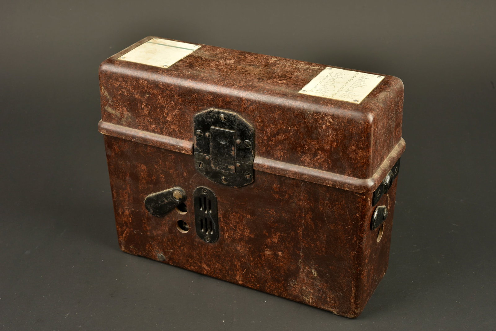 Telephone de campagne allemand. German field telephone. (1 of 10)