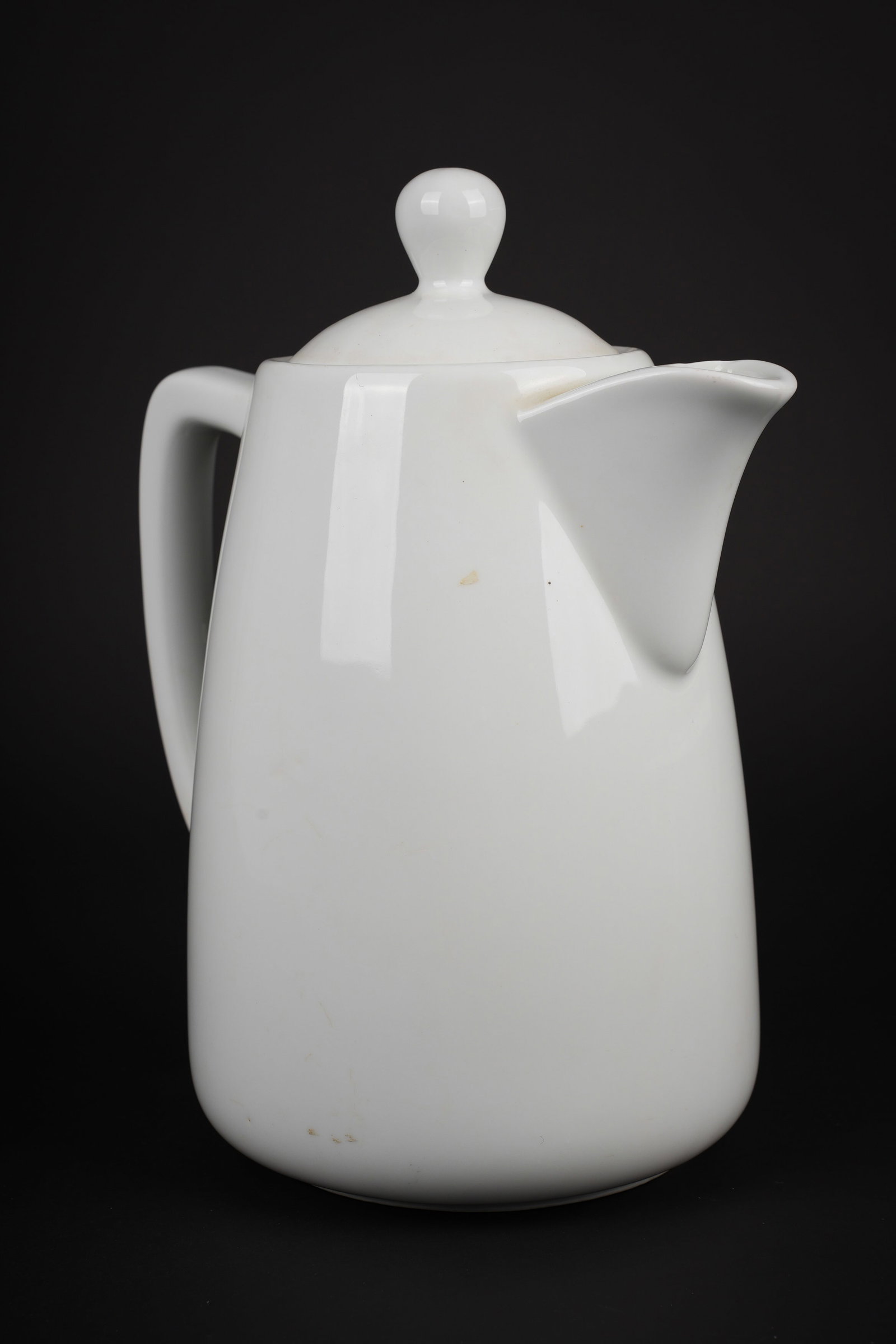 Cafetiere de la Luftwaffe. Luftwaffe coffee pot. (1 of 7)