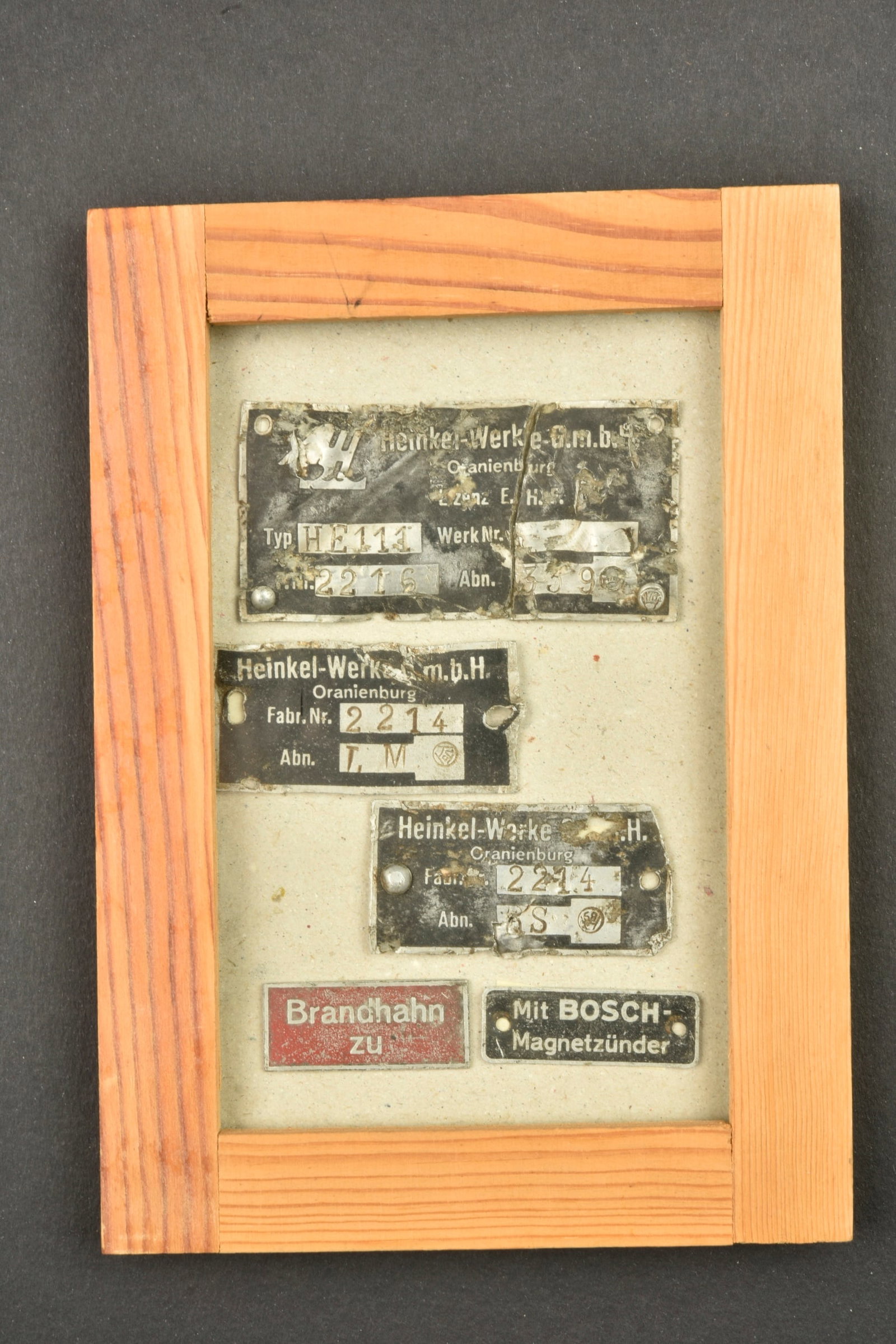 Plaquettes d avions allemand. German aircraft data plates. (1 of 3)