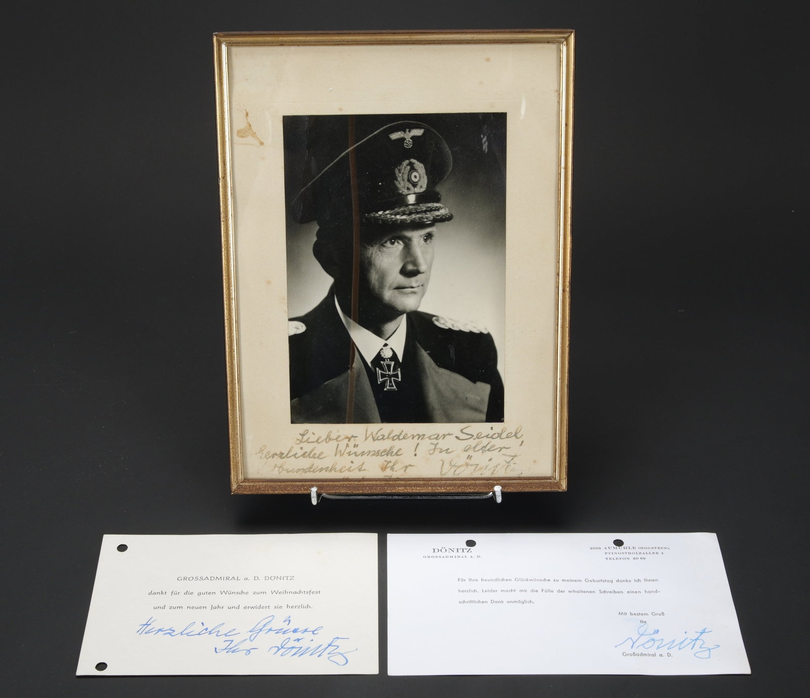 Photo dedicacee de l amiral Donitz. Signed photograph of Admiral Donitz. (1 of 4)