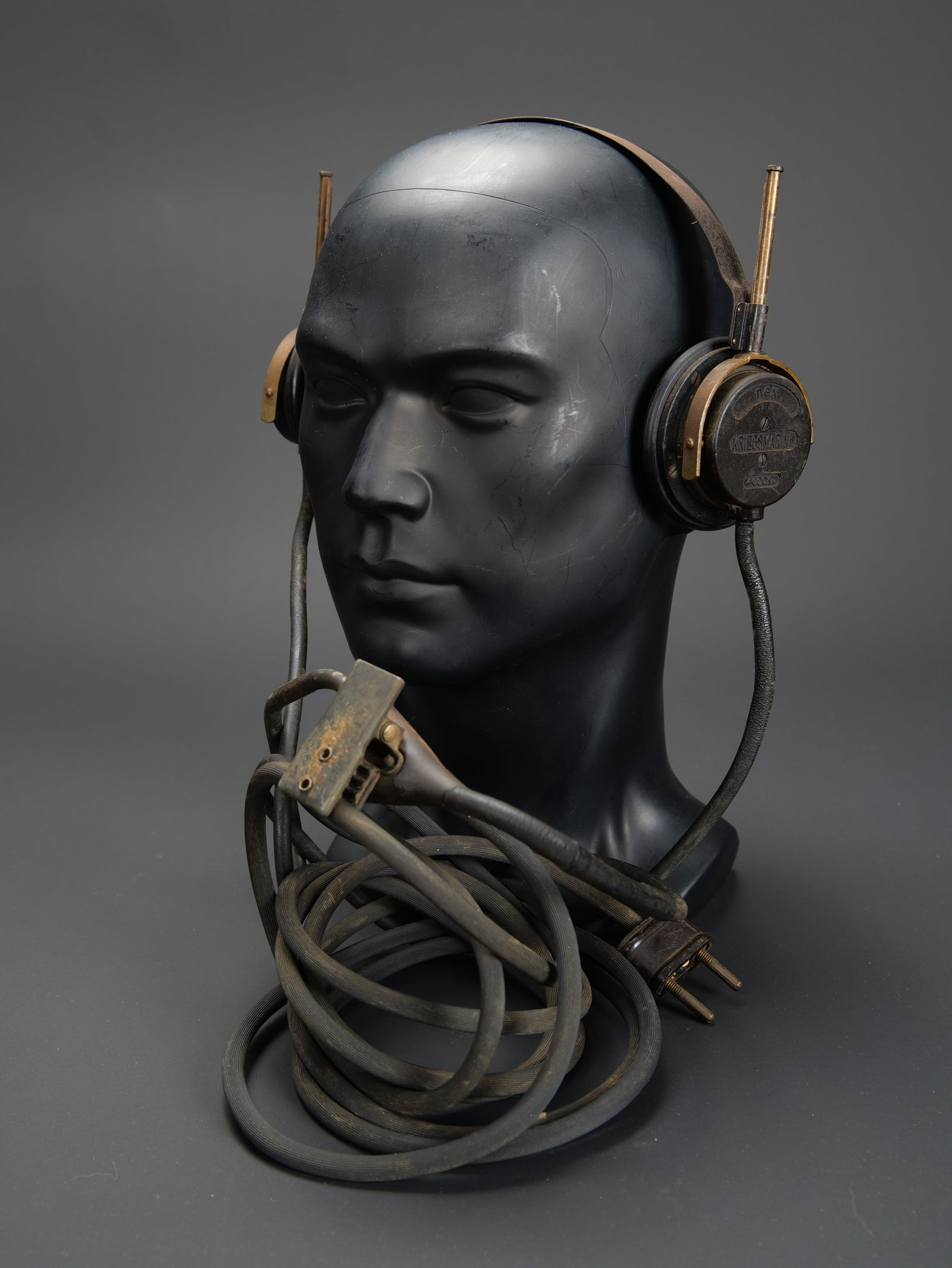 Casque radio Kriegsmarine. Kriegsmarine radio headset. (1 of 7)