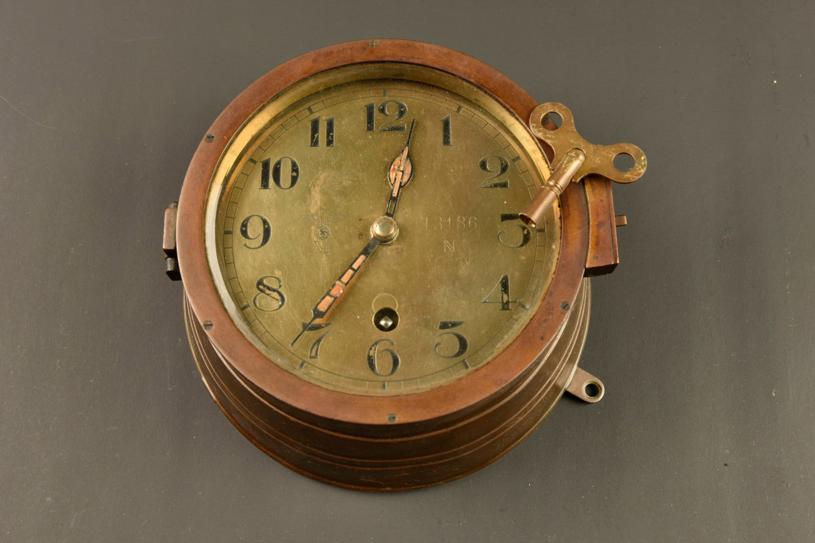 Horloge de la Kriegsmarine. German Kriegsmarine clock. (1 of 6)