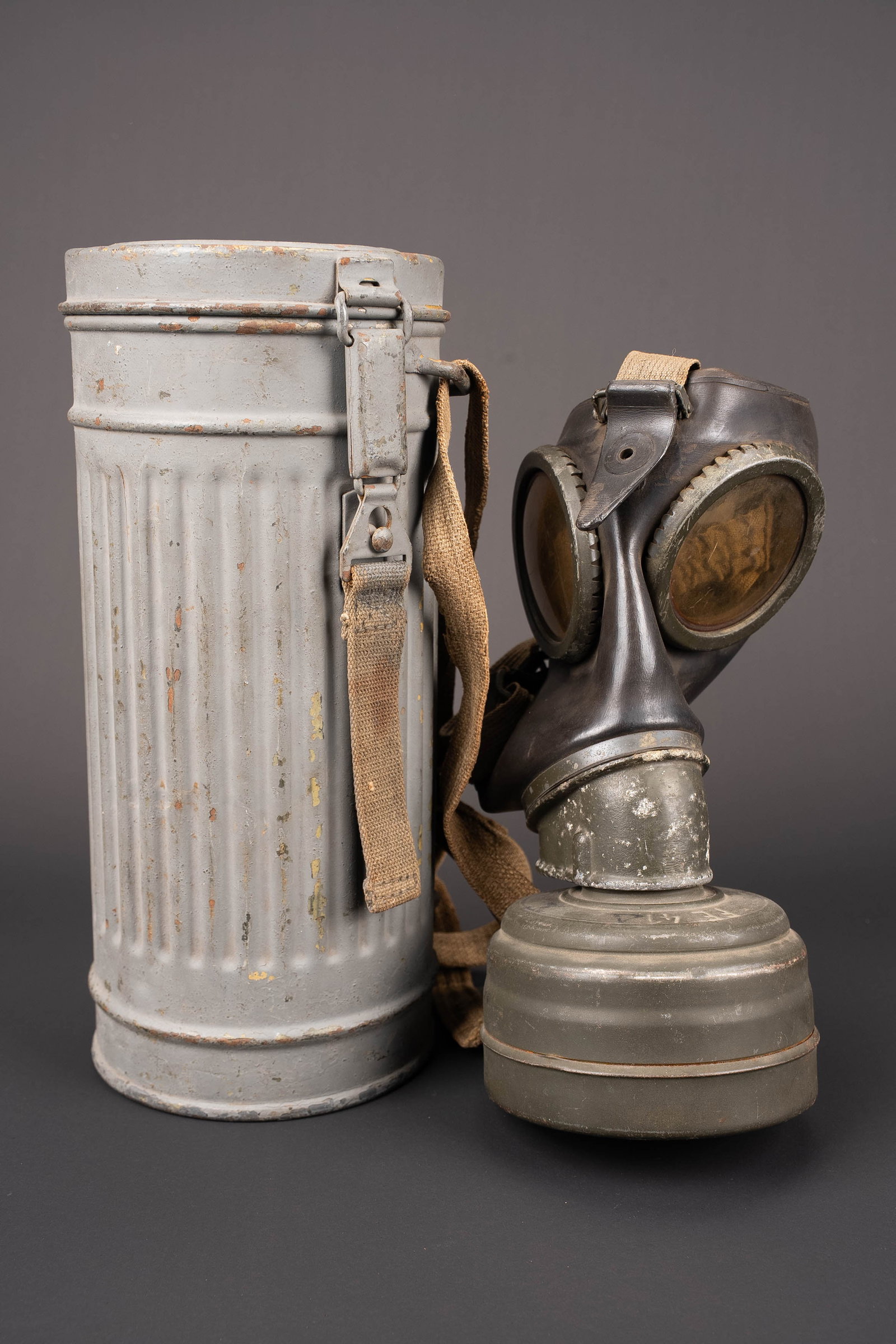 Masque anti-gaz Kriegsmarine. German Kriegsmarine gas mask (1 of 16)