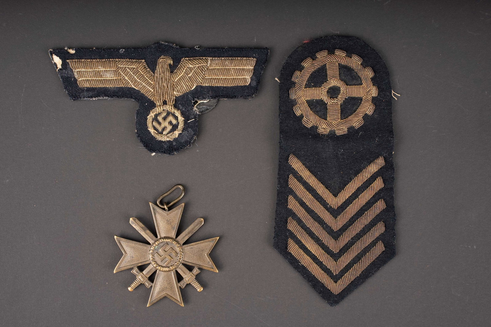 Insignes Kriegsmarine. German Navy insignias (1 of 2)