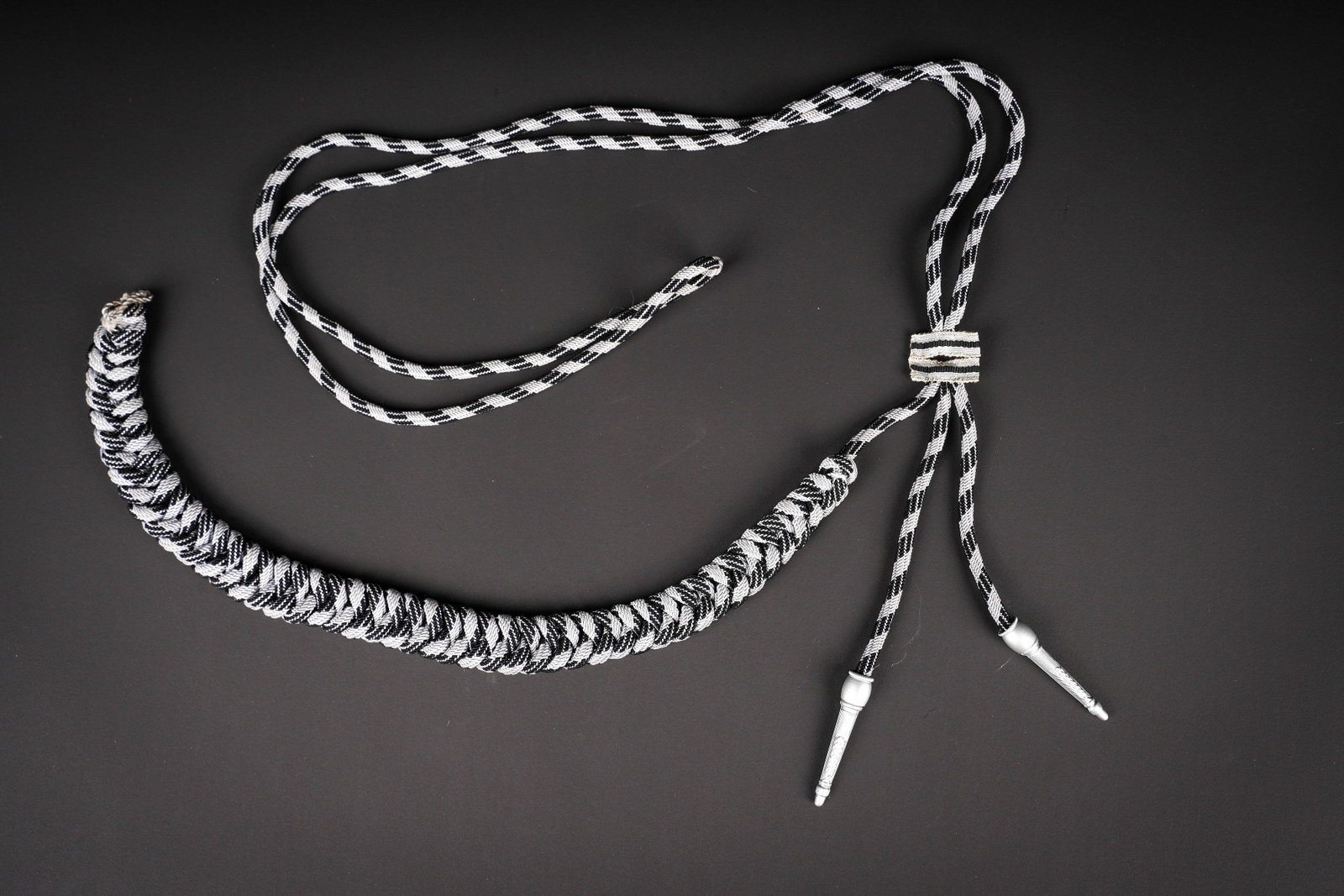 Aiguillette de l Allgemeine SS. Allgemeine SS aiguillette. (1 of 7)