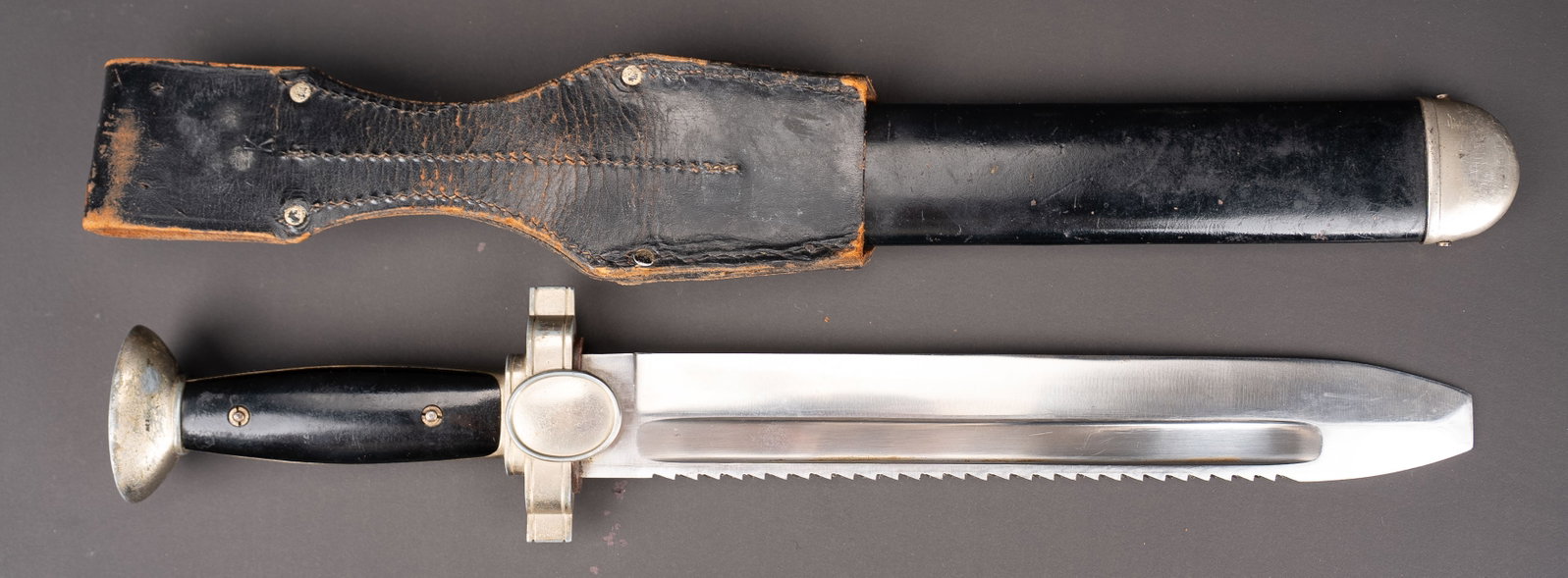 Fendoir DRK. German Red cross Dagger. - 3