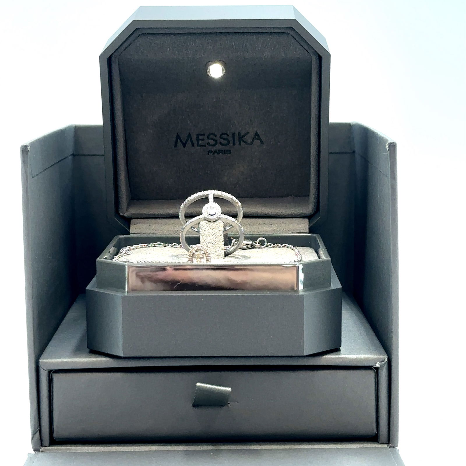 Messika 18k White Gold & Diamond Bracelet & Ring (1 of 7)