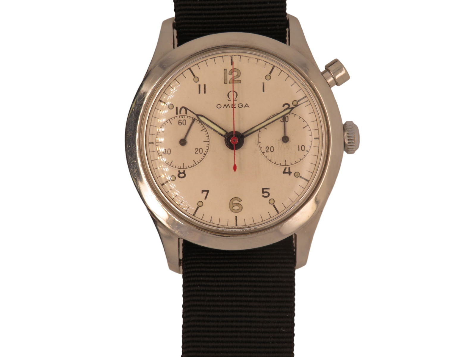 Vintage Omega Military RCAF Manual Wind Men's Watch (1 of 8)