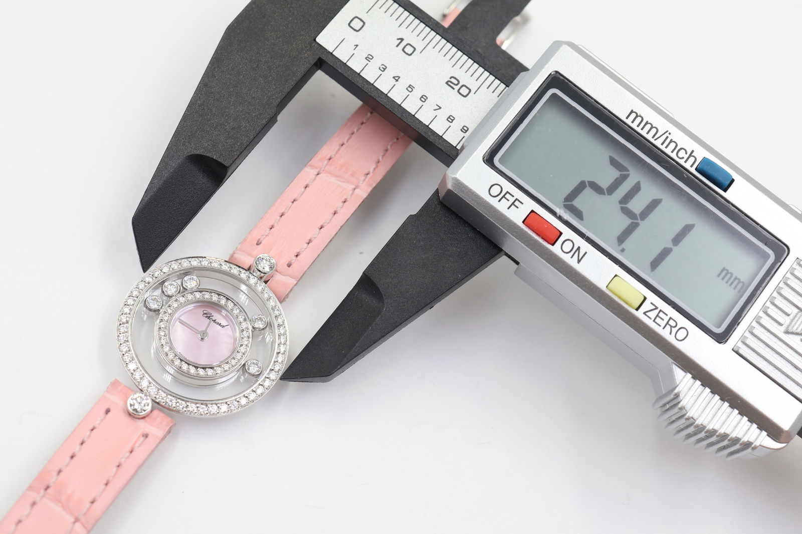 Chopard Happy Diamonds Watch — Box & Cert. - 5