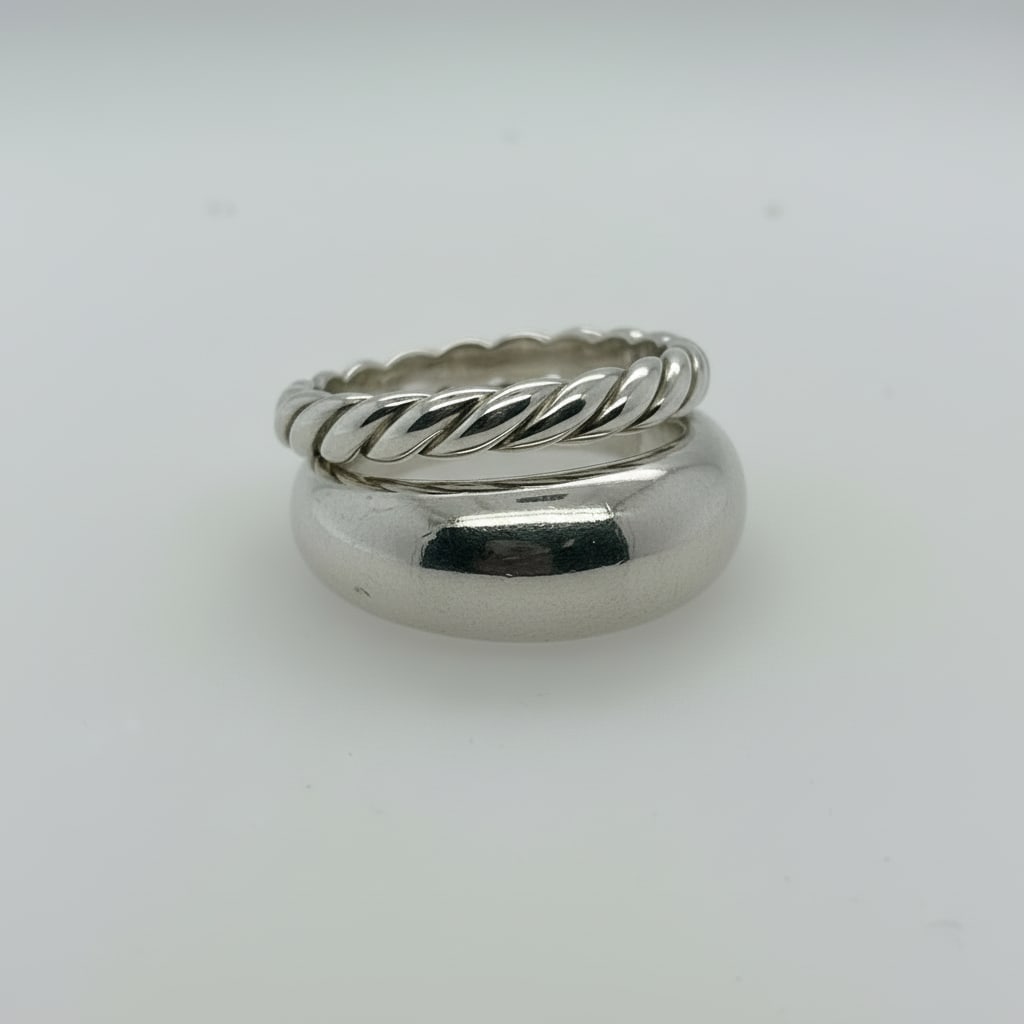 David Yurman 925 Silver Double Ring — Sz 7: David Yurman double ring in 925 sterling silver. Ring size 7, total weight: 21g. Stamped David Yurman, 925.