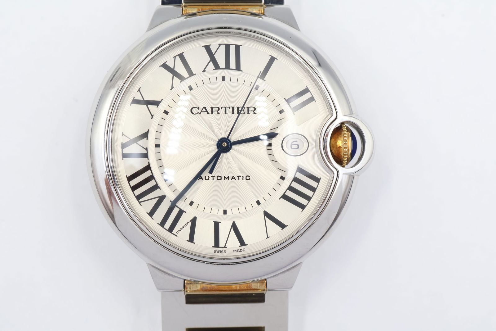 Cartier Ballon Bleu Auto — Ref 3001, 40mm: Cartier Ballon Bleu automatic watch, reference 3001, in stainless steel. 40mm case. Automatic movement with date complication. Presented with one additional bracelet link.
