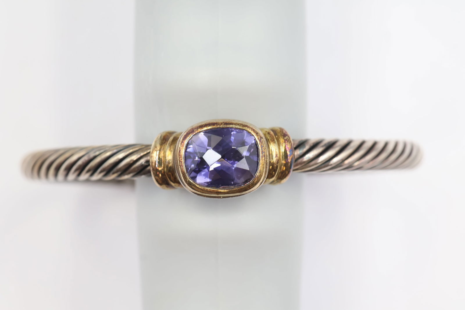 David Yurman Cable Cuff — Dark Blue 32.3g: David Yurman cable cuff bracelet in 925 sterling silver set with 2 dark blue stones. Total weight: 32.3g. Stamped David Yurman, 925.