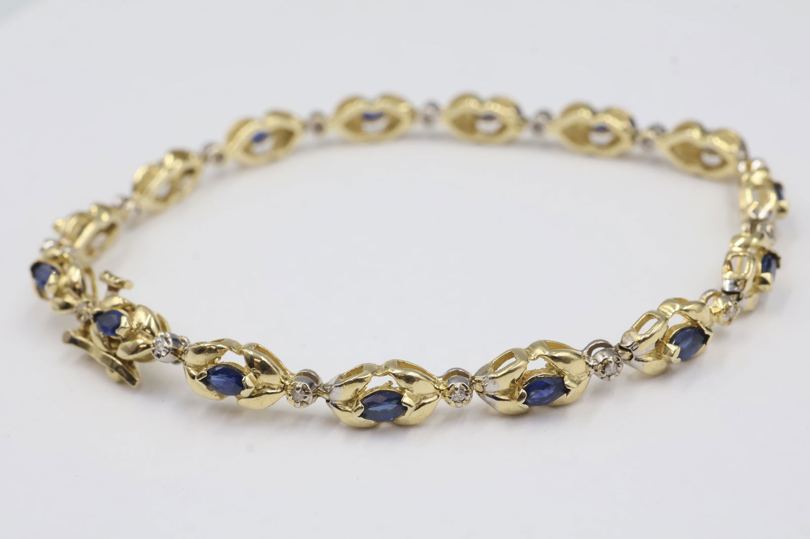 Elegant 14k Gold Tennis Bracelet – Alternating Diamonds & Blue Sapphires, 7.5" (1 of 4)