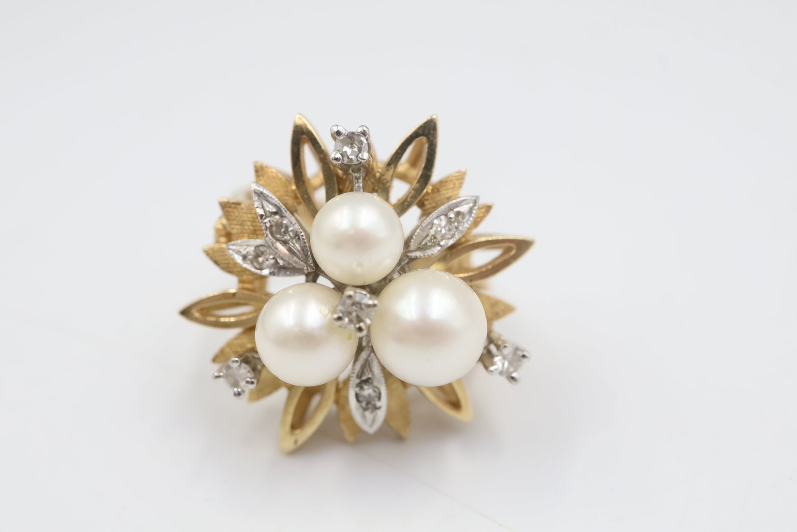 Siffarii 14K Gold, Pearl & Diamond Ring: Elegant 14K gold ring featuring three pearls accented by eight diamonds. Ring size: 4.5. Total weight: 8.38 grams.
